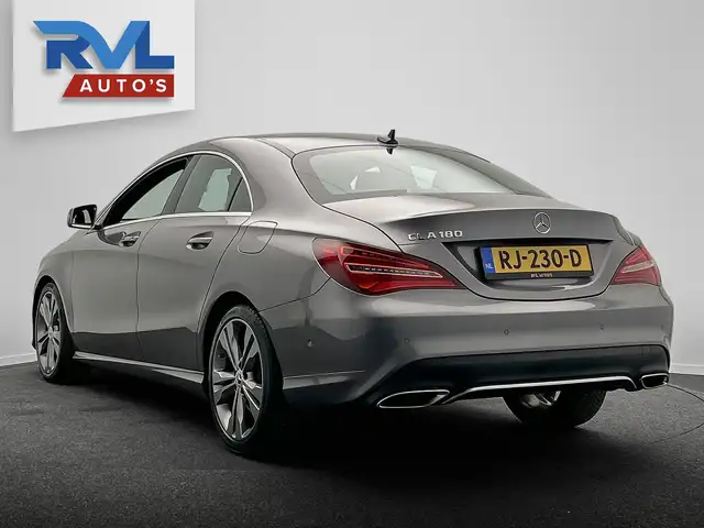 Mercedes-Benz Cla view 3