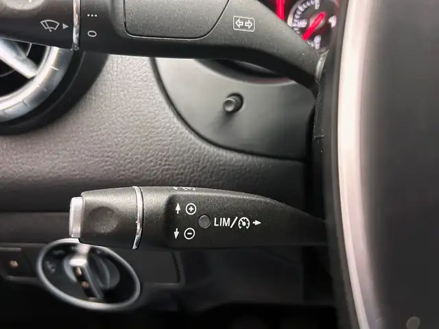 Mercedes-Benz Cla view 16