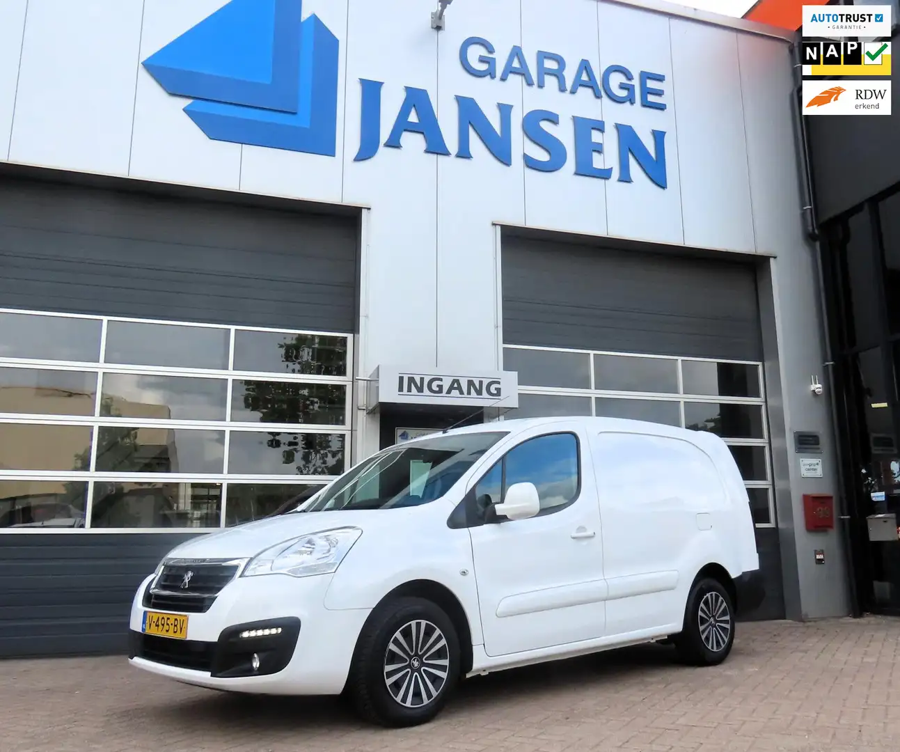 Peugeot Partner 122 1.6 BlueHDi 100 XR S&S maxi l2 Wit - 1