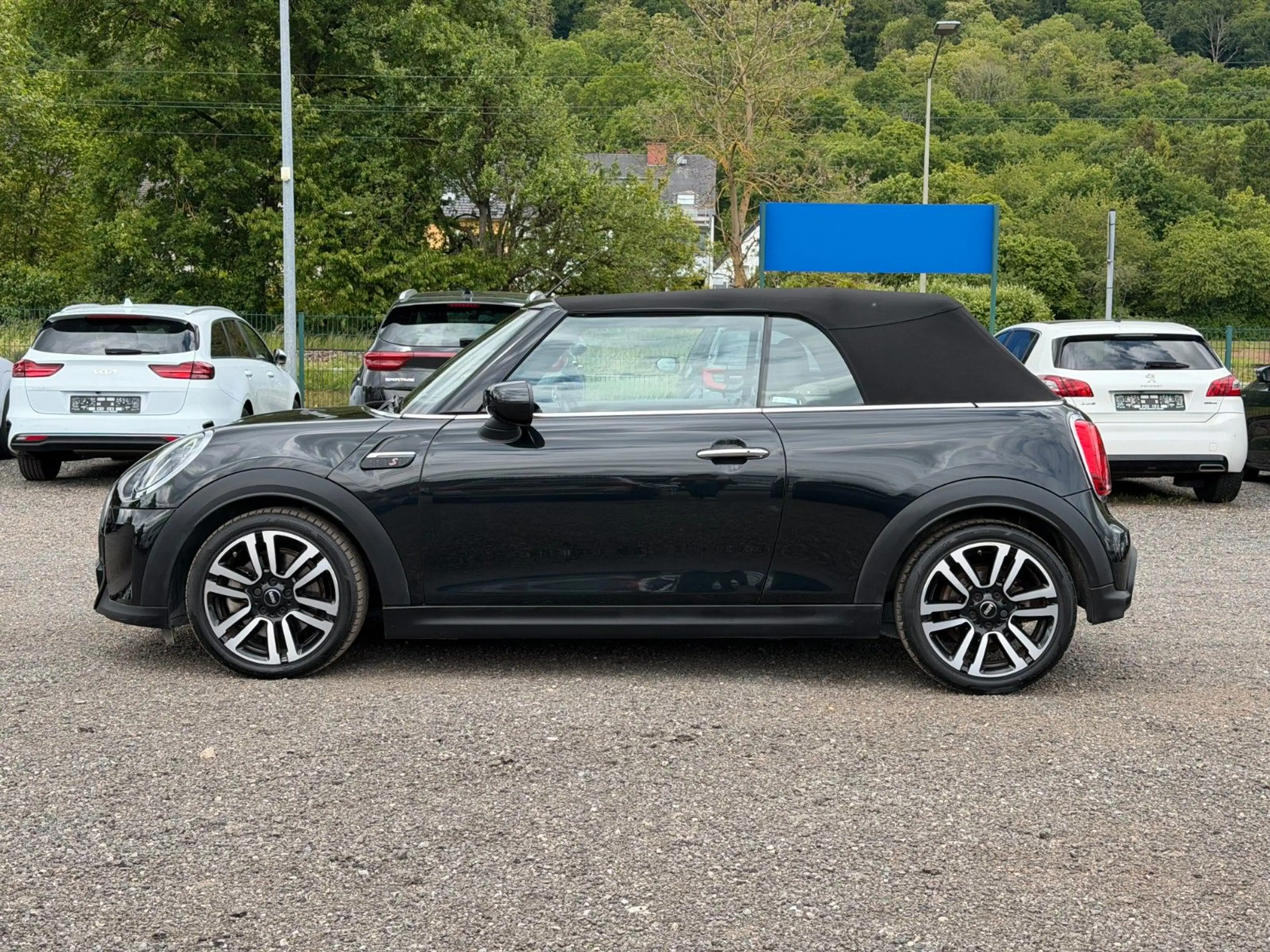 MINI Cooper S Cabrio Essential Trim *LED*NAVI*SHZ*1Hd — photo 10