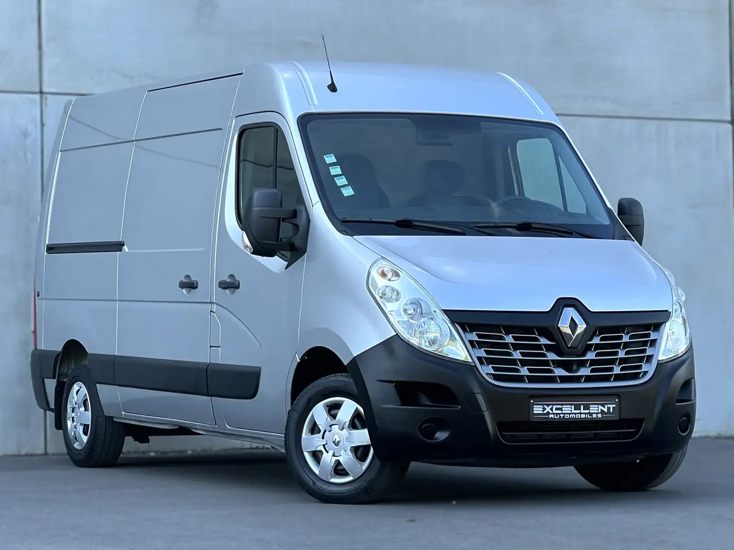 Renault Master 2.3 dCi 33 L2H2/BLUETOOTH/GPS/CAMERA/GARANTIE 12 M Gris - 2