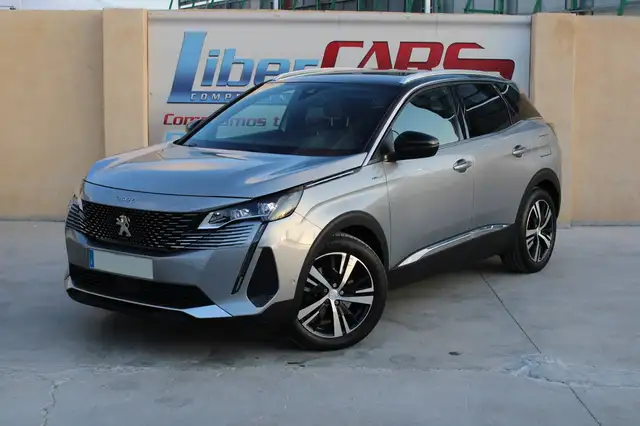 Peugeot 304 225 e-EAT8 GT