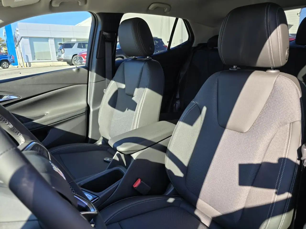 Buick Encore снимка Buick Encore