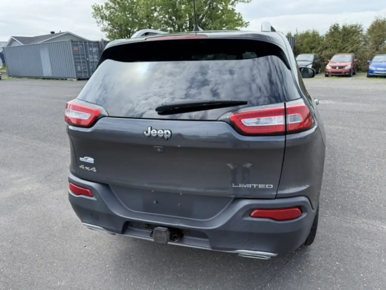 Jeep Cherokee photo Jeep Cherokee