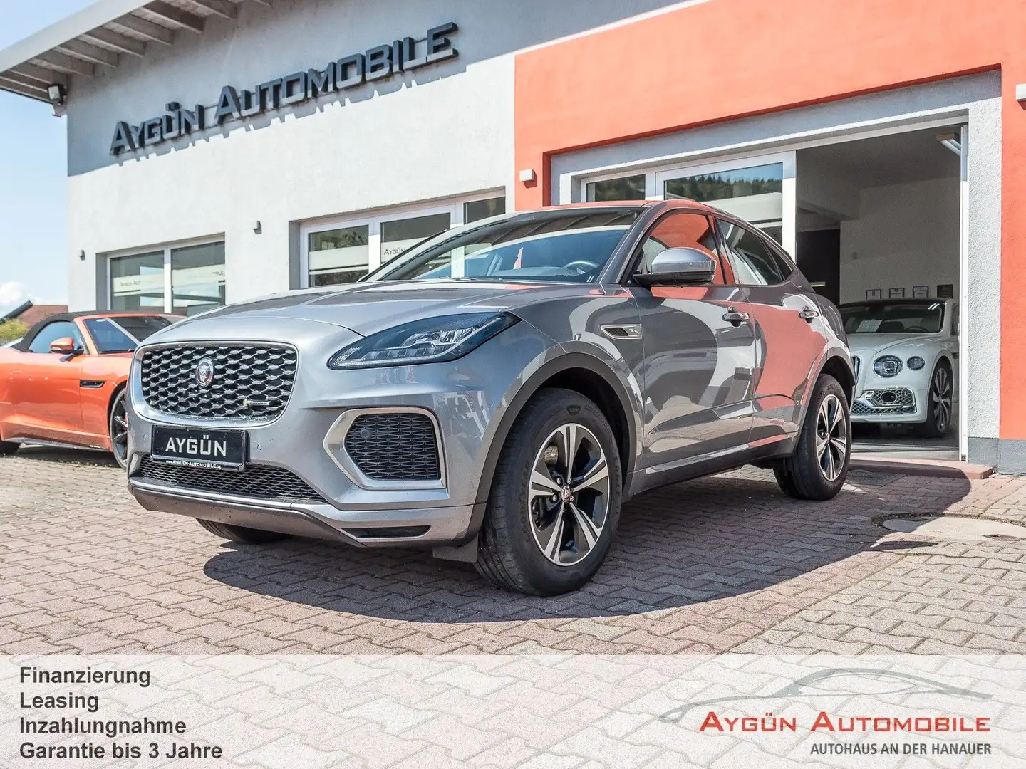 Jaguar E-Pace E-PACE P300e AWD R-Dynamic S*Pano*Winter-Paket* Серый - 1