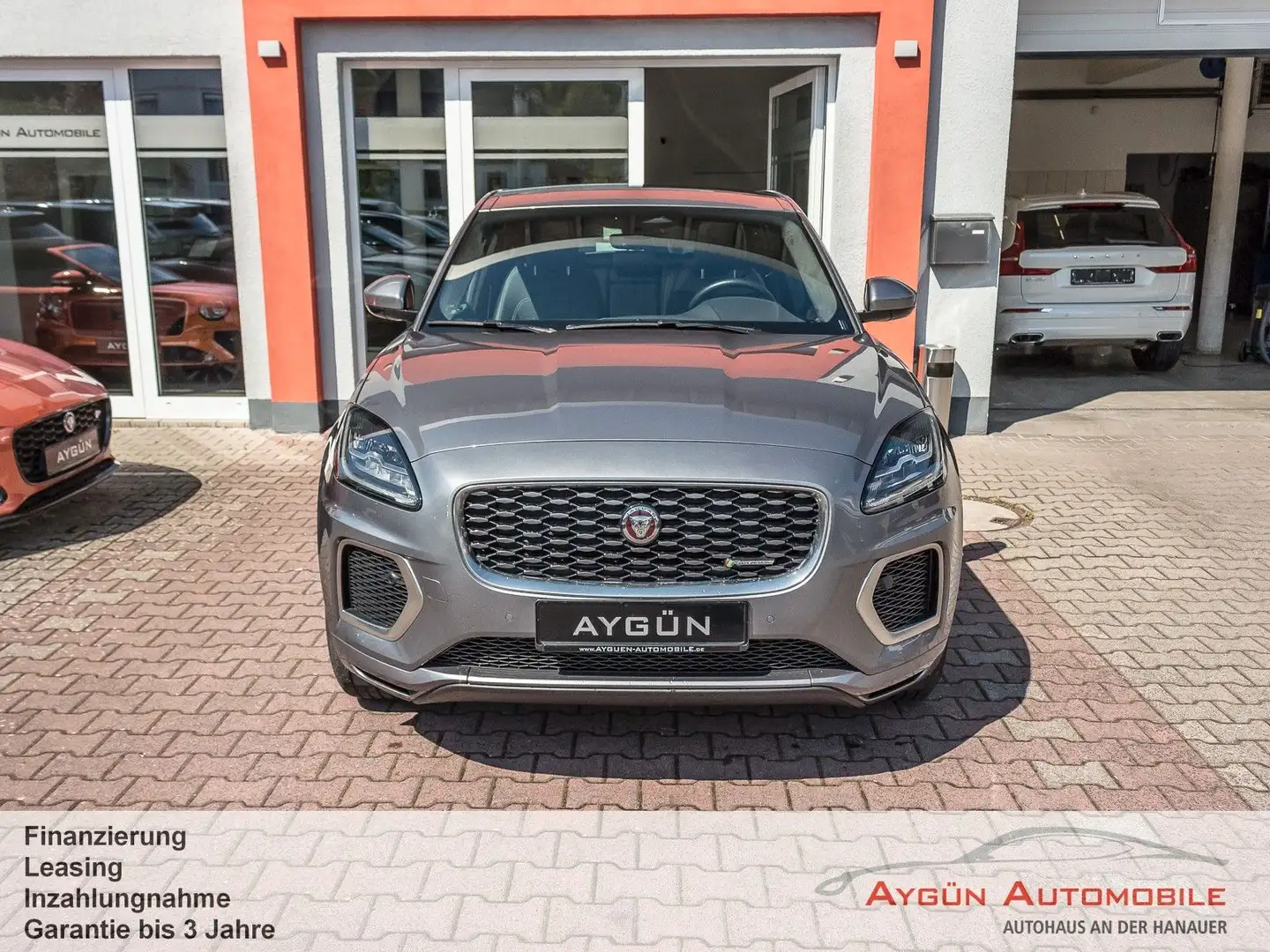 Jaguar E-Pace E-PACE P300e AWD R-Dynamic S*Pano*Winter-Paket* Серый - 2