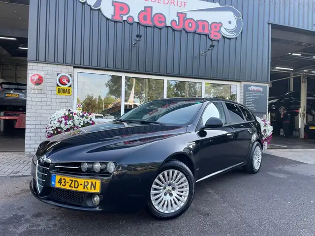 Alfa Romeo 159