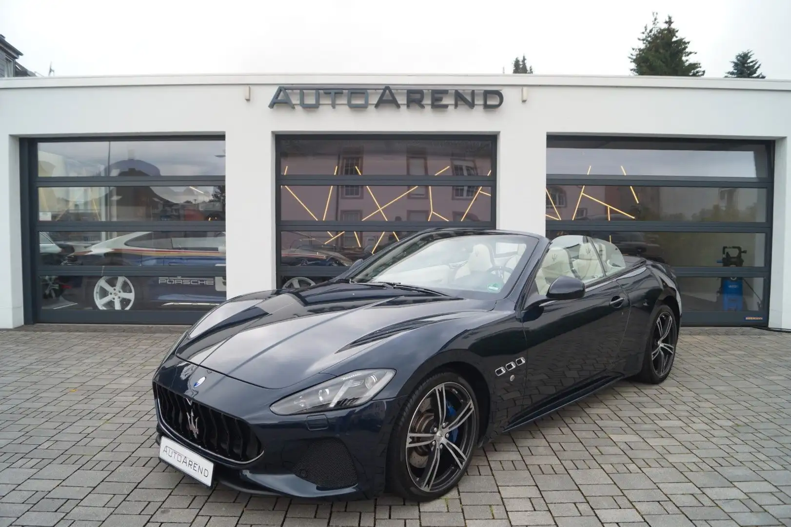 Maserati GranCabrio 4.7 V8 Sport Automatik Modrá - 1