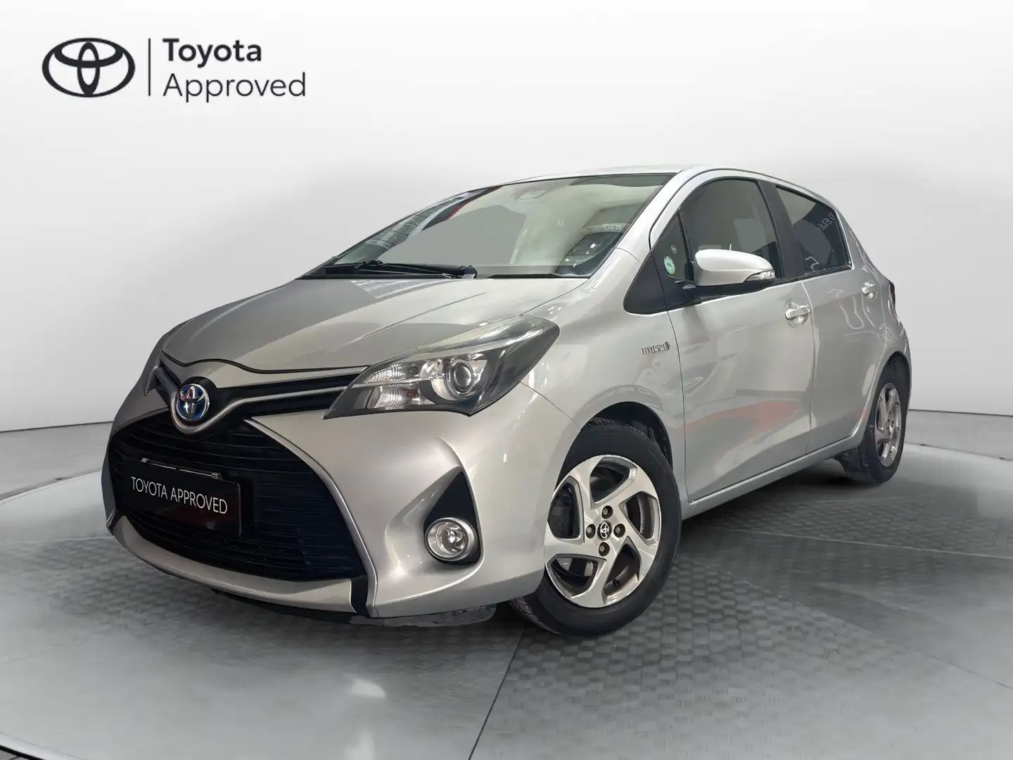 Toyota Yaris 1.5 Hybrid 5 porte Active - 1