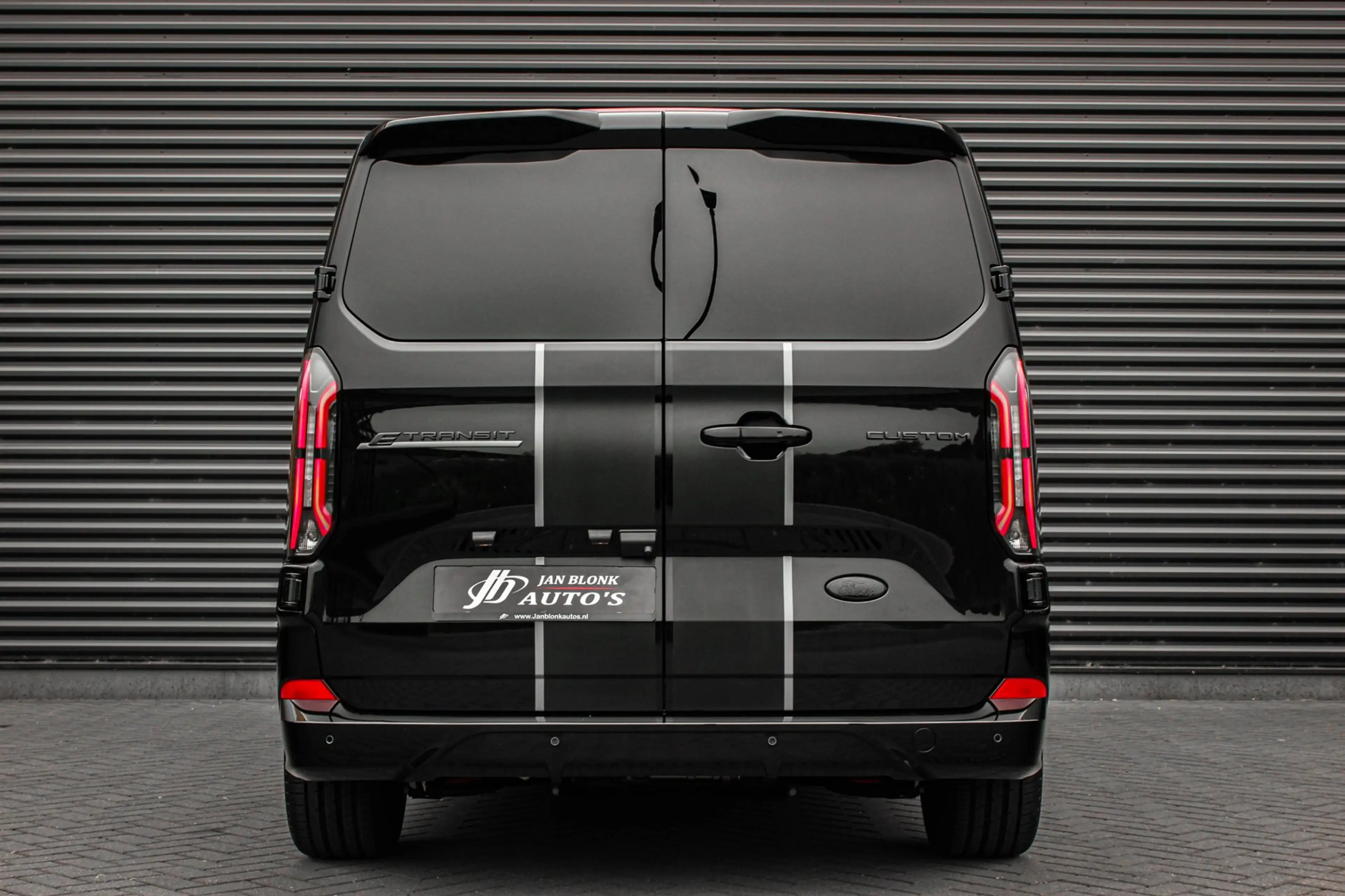 Ford E-Transit Cust. 320 L2H1 Sport 71 kWh DC DUBBEL CABINE / JB- — photo 48