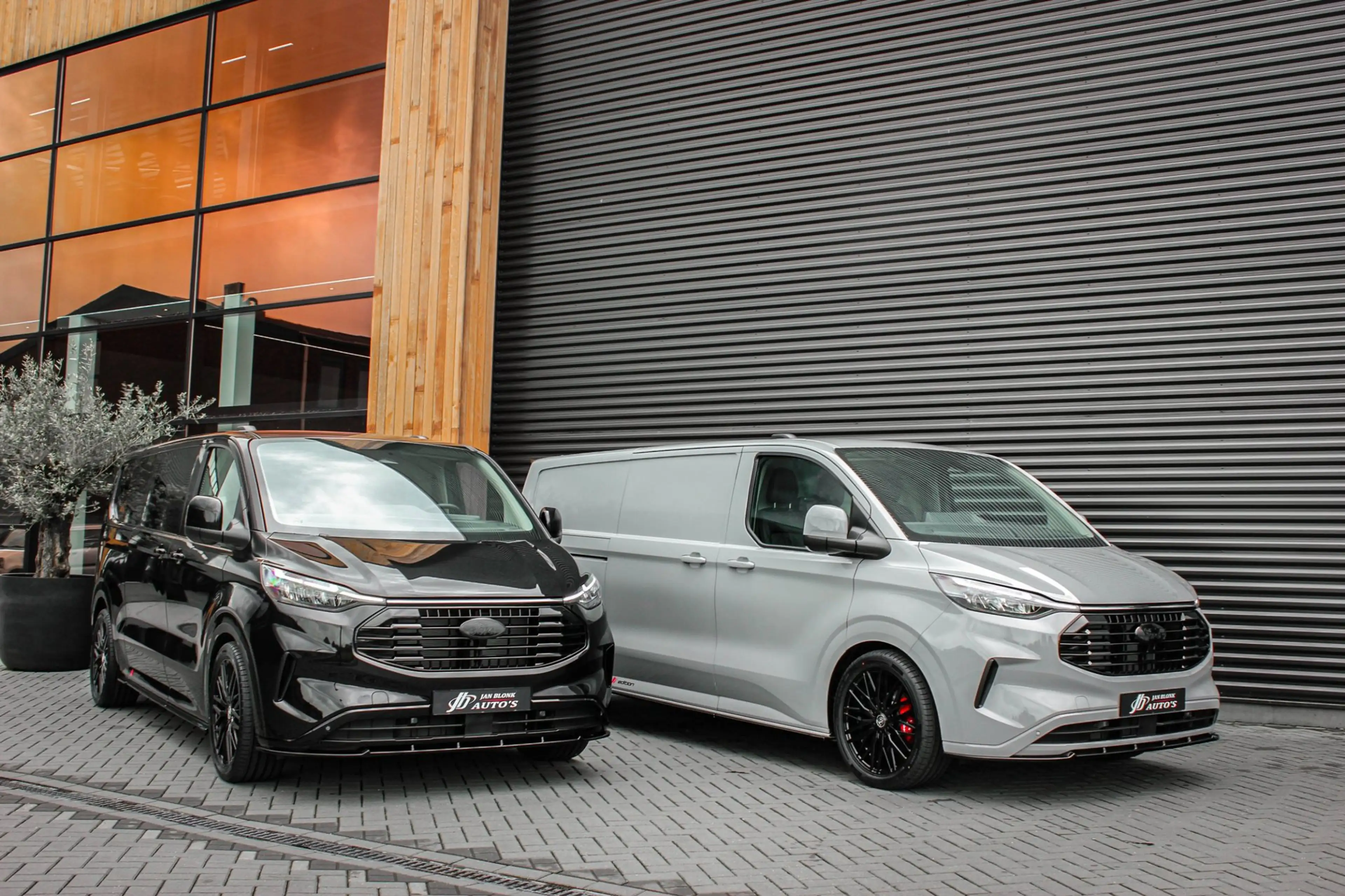Ford E-Transit Cust. 320 L2H1 Sport 71 kWh DC DUBBEL CABINE / JB- — photo 13