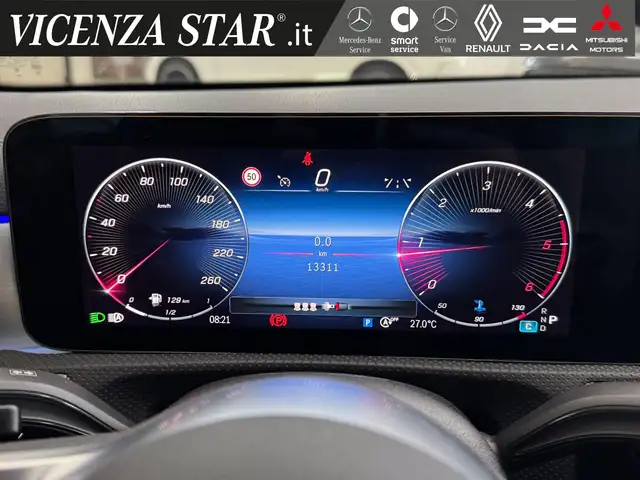 Mercedes-Benz Cla view 8