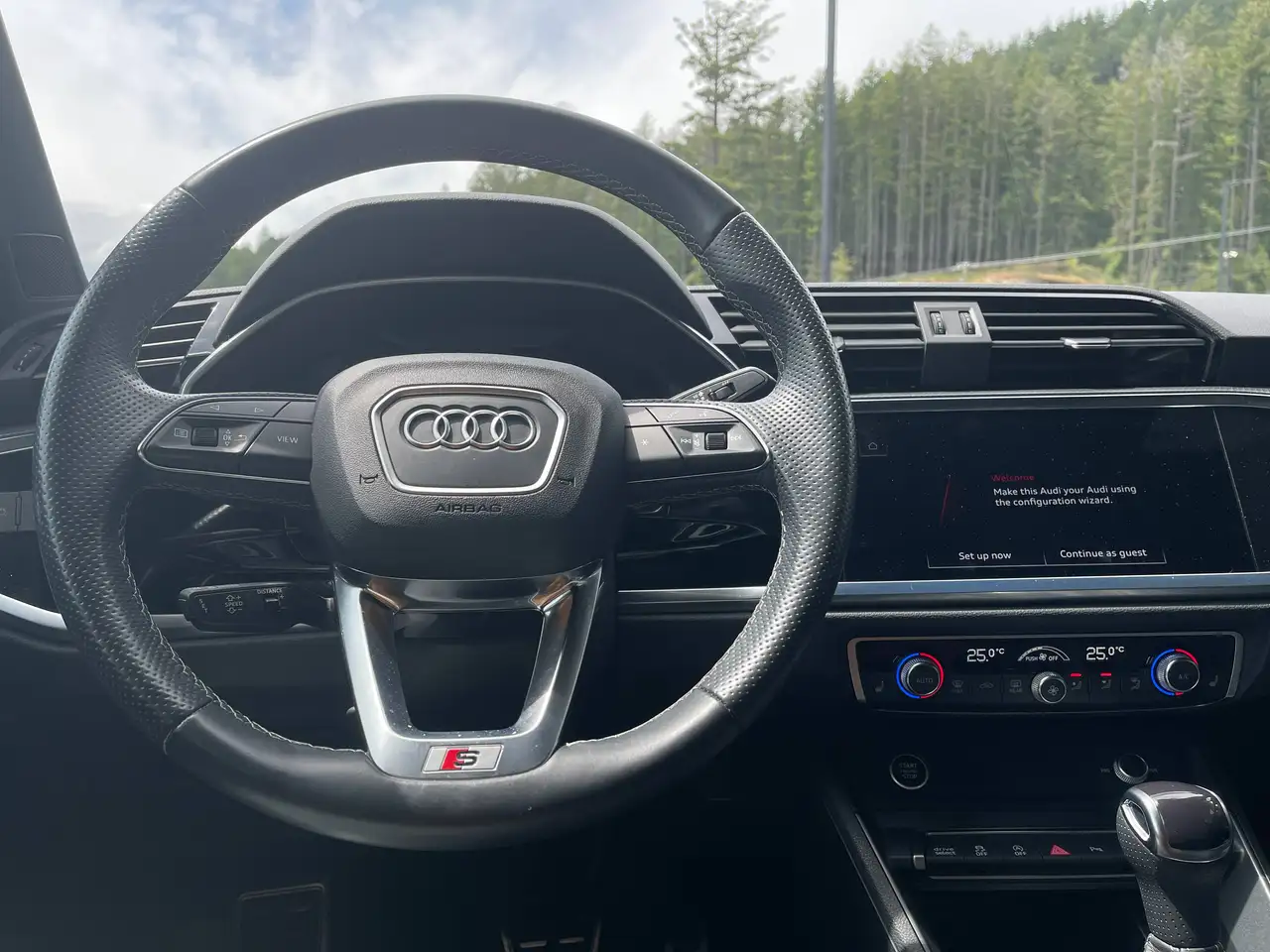 Audi Q3 photo Audi Q3