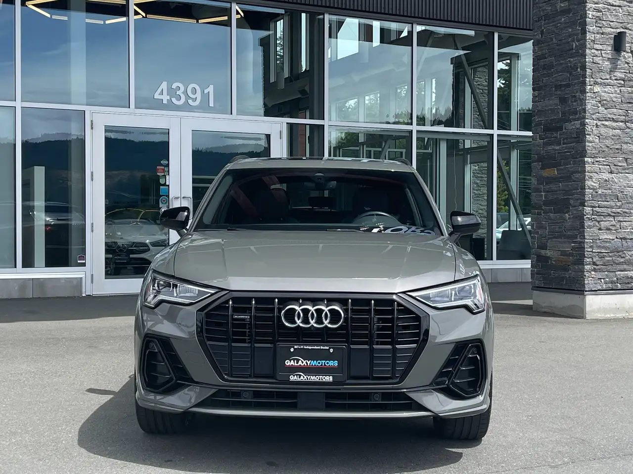 Audi Q3 photo Audi Q3