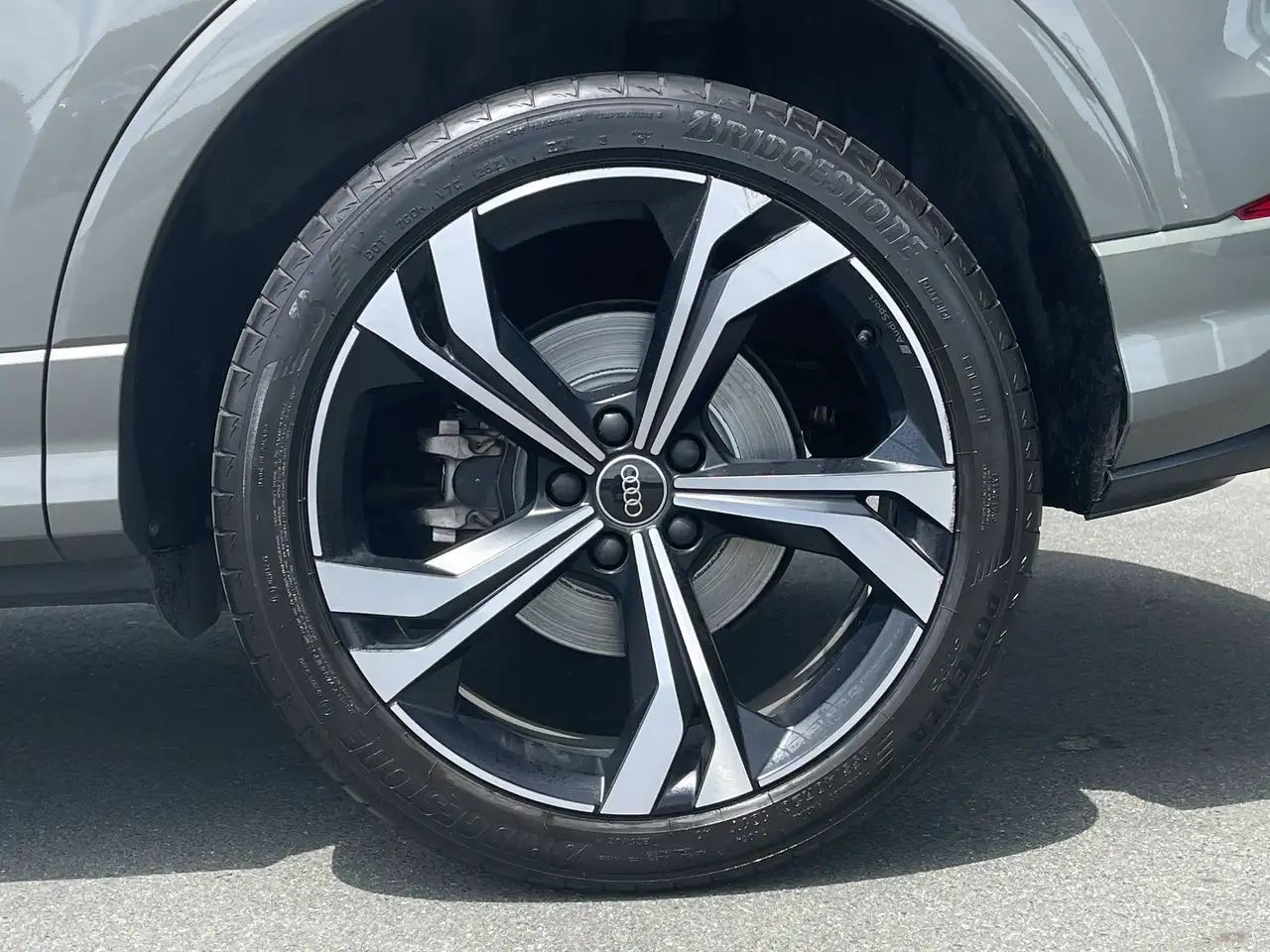 Audi Q3 photo Audi Q3