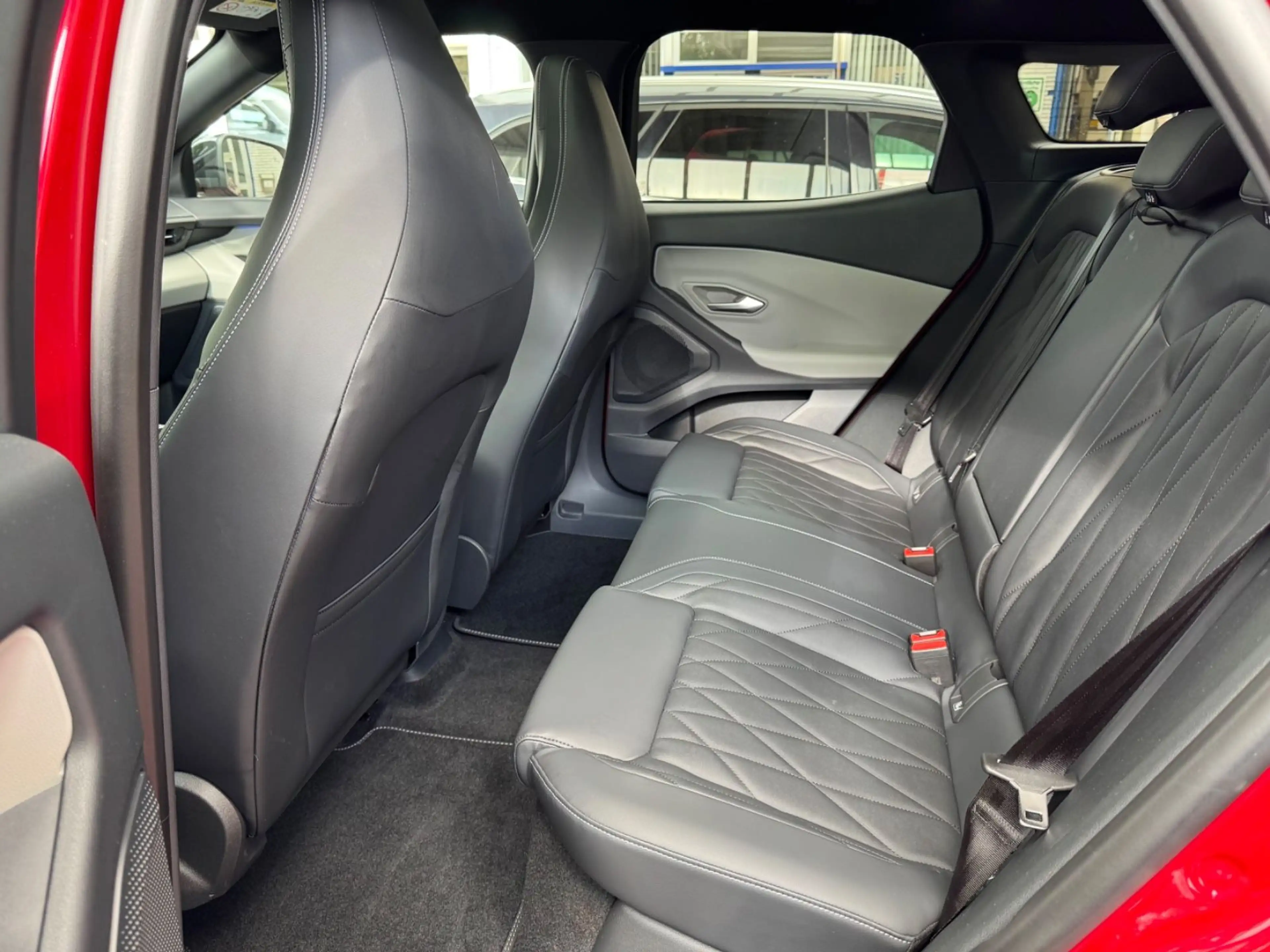 Ford Explorer Premium AWD *Panorama*Wärmepumpe* — photo 11