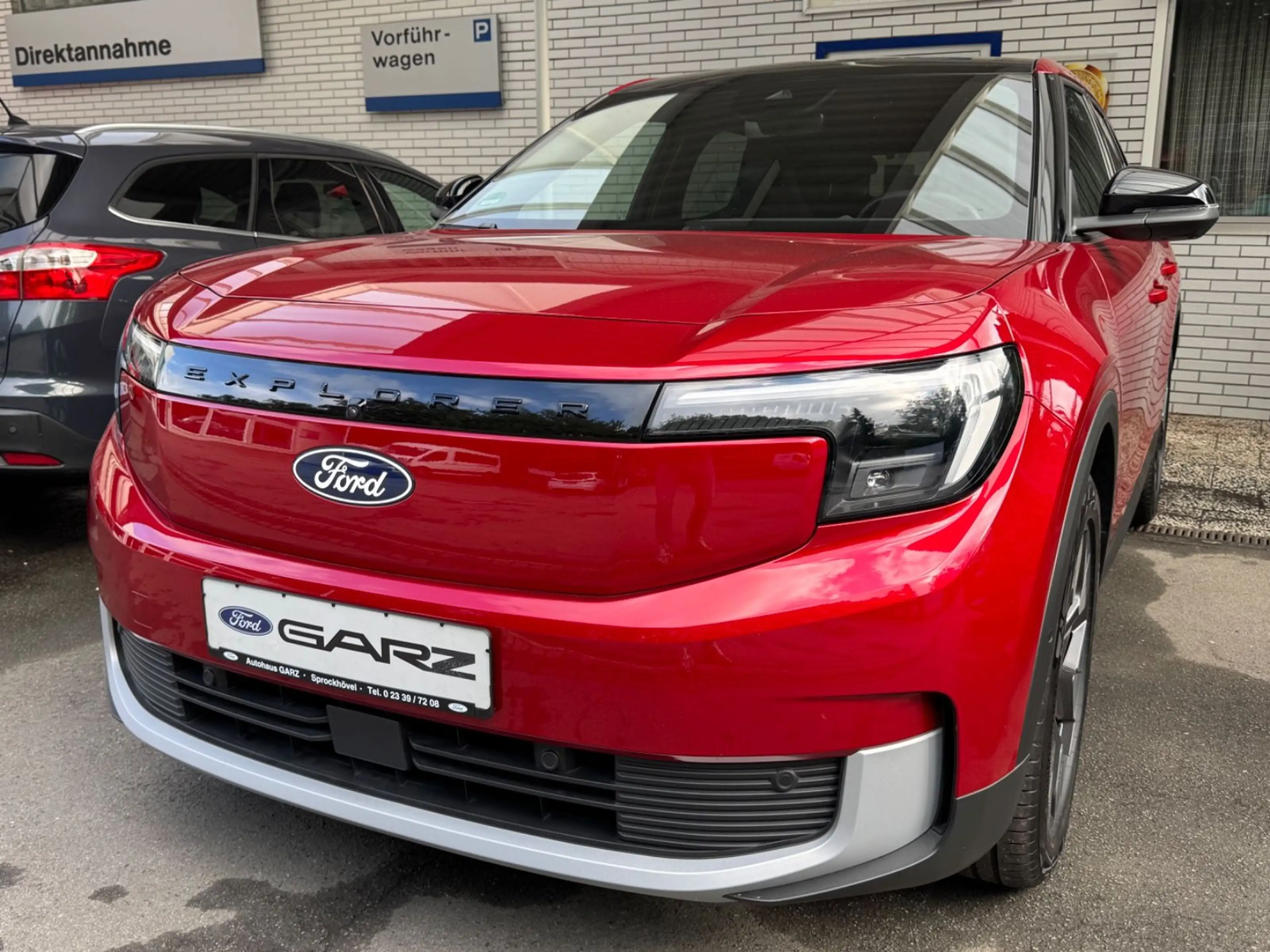 Ford Explorer Premium AWD *Panorama*Wärmepumpe* — photo 3