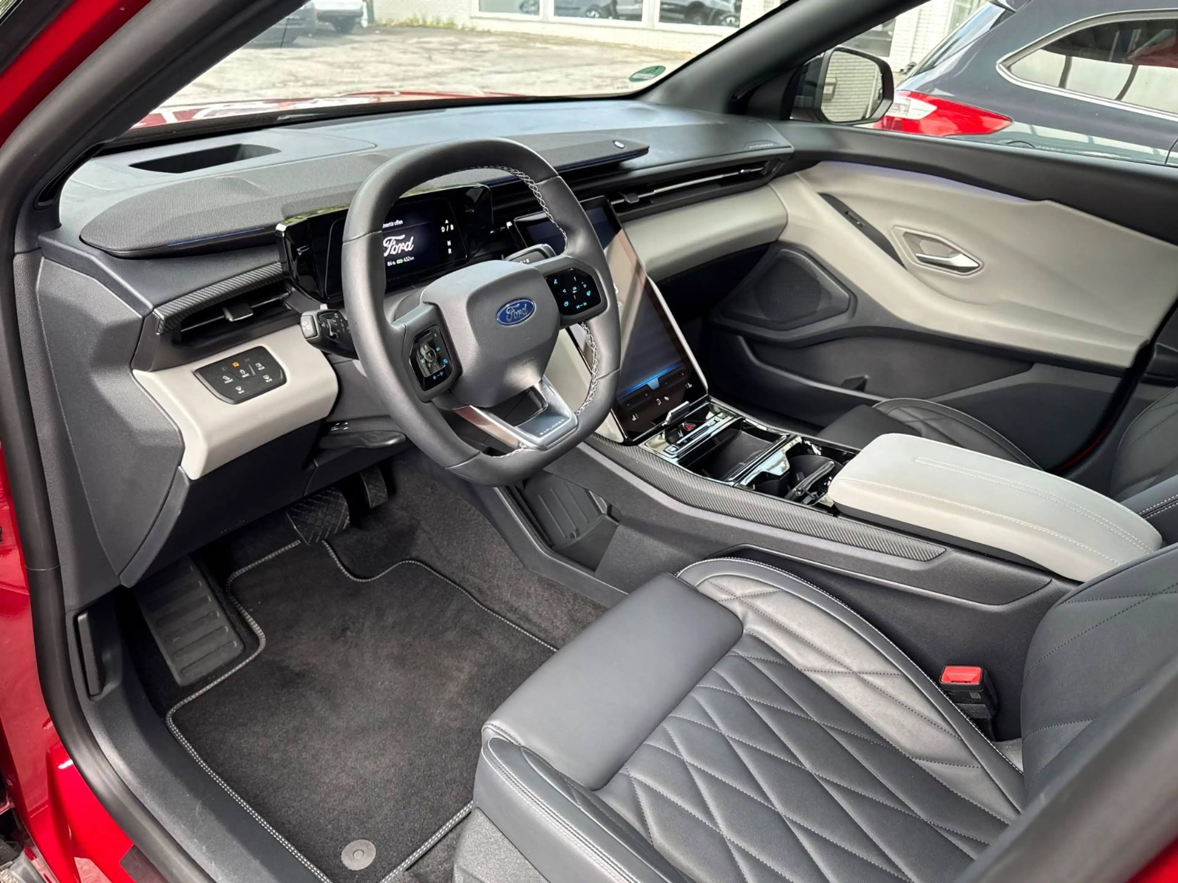 Ford Explorer Premium AWD *Panorama*Wärmepumpe* — photo 7