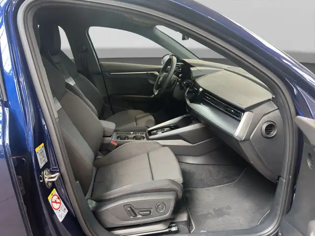 Audi A3 view 4