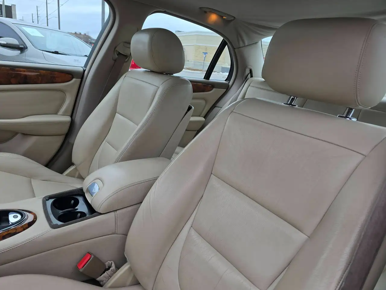 Jaguar XJ снимка Jaguar XJ