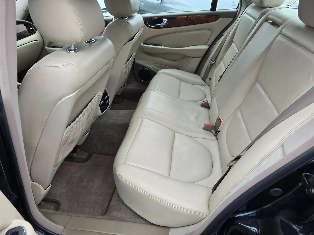 Jaguar XJ снимка Jaguar XJ