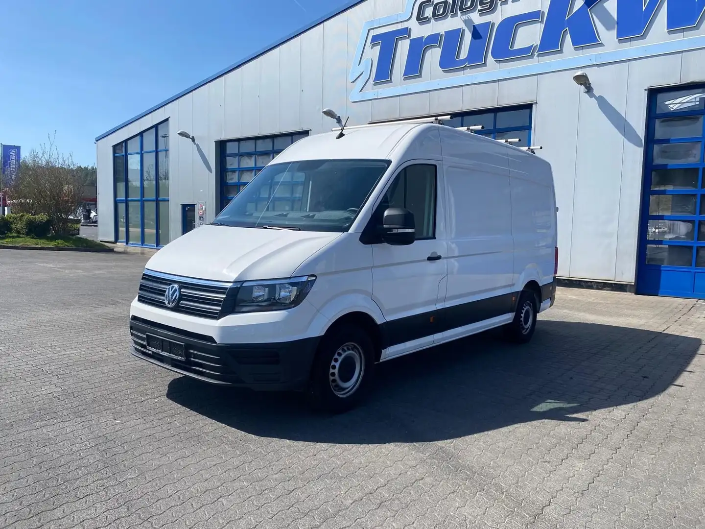 Volkswagen Crafter Kasten Kasten 35 mittellang Hochdach RWD Weiß - 1