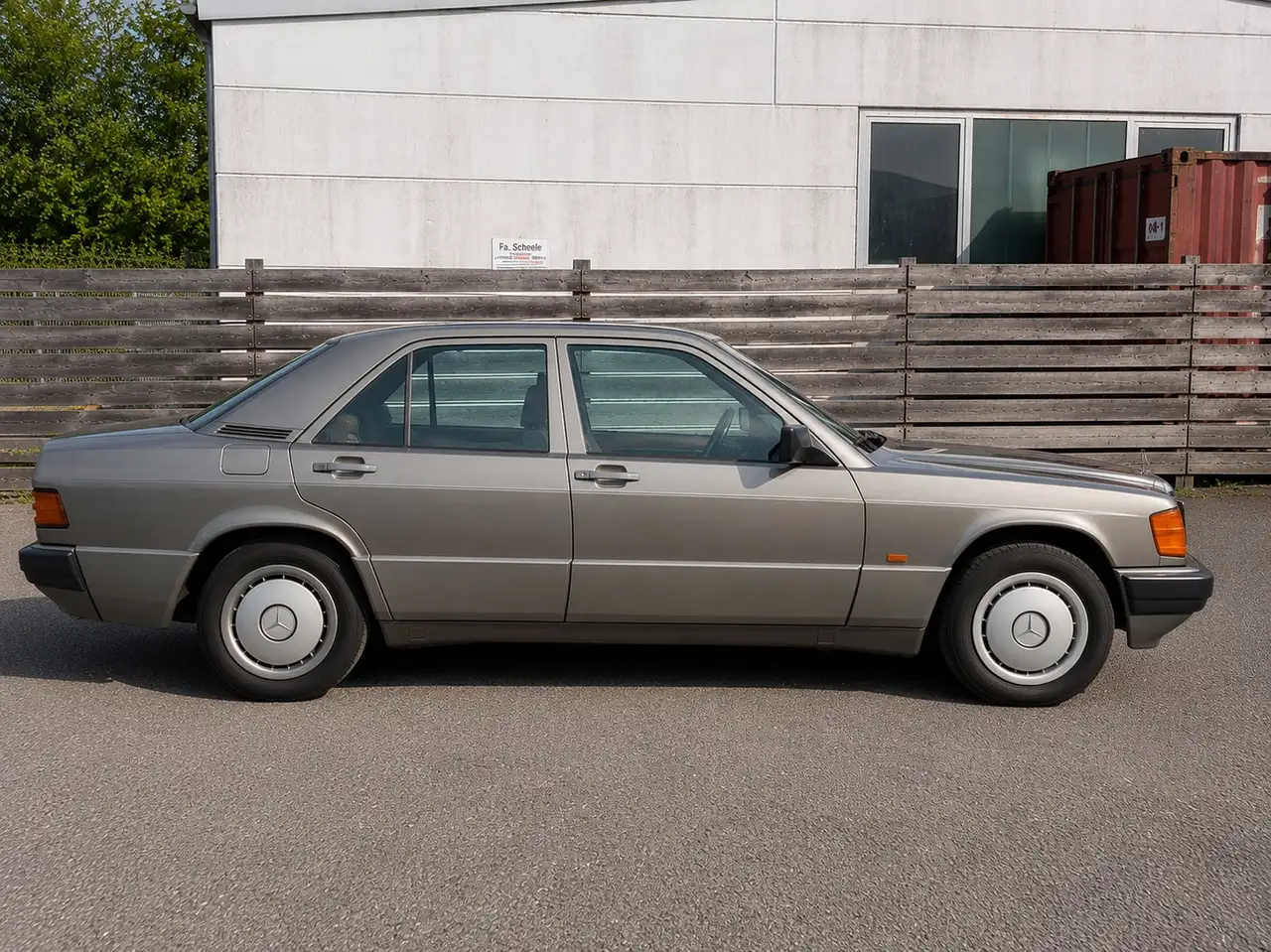 Mercedes-Benz 190 E, foto 5