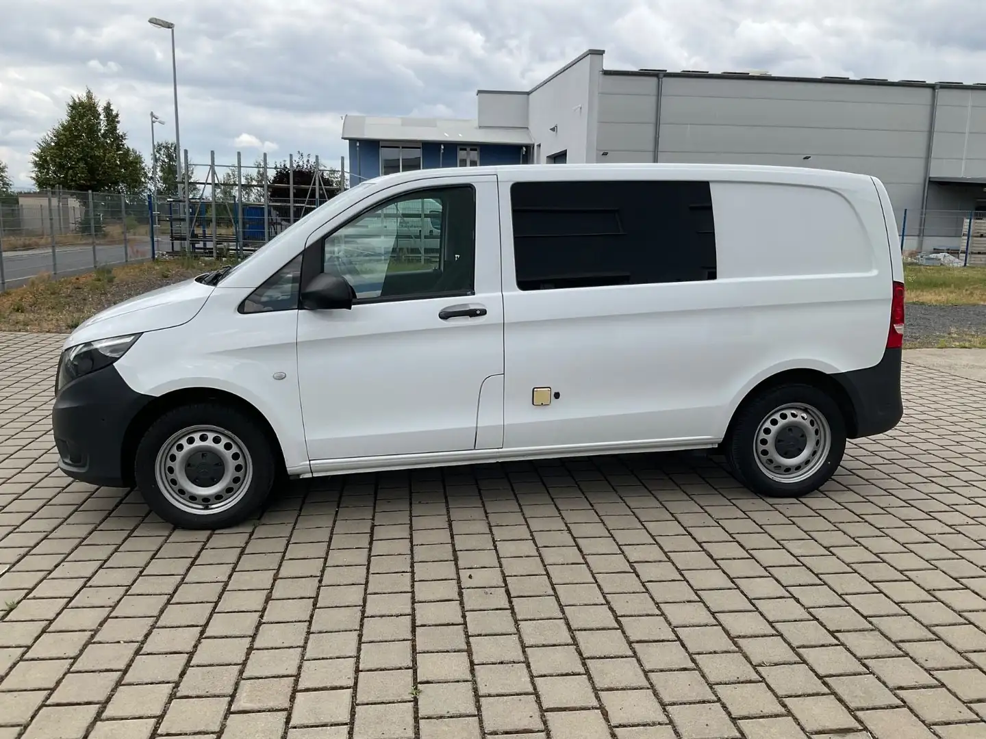 Mercedes-Benz Vito 114CDI 4x4 kompakt Automa,Nav,Stand+SORTIMO Blanc - 1