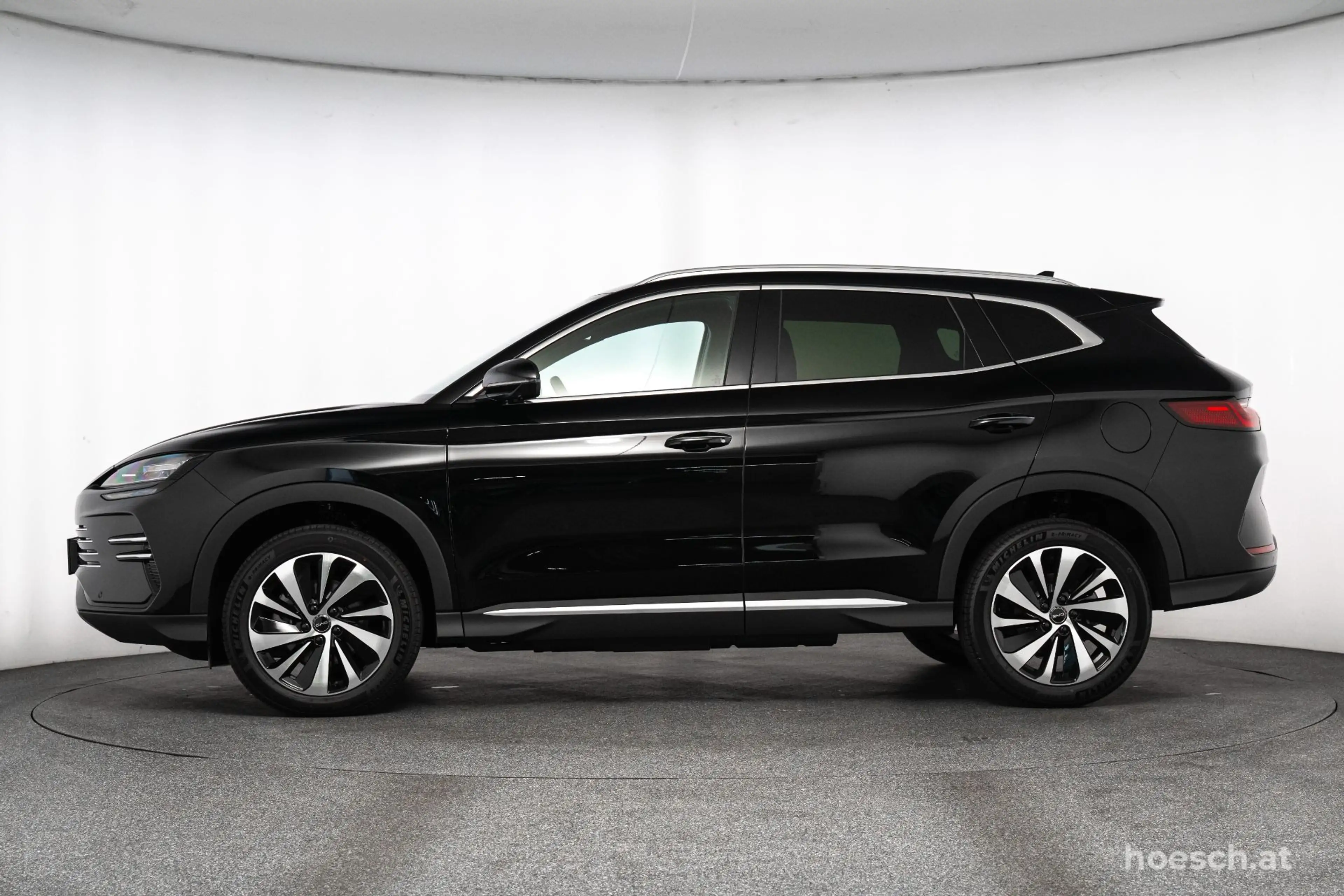 BYD Seal U DM-i BOOST HEAD-UP PANO LEDER !LAGERND! — photo 3