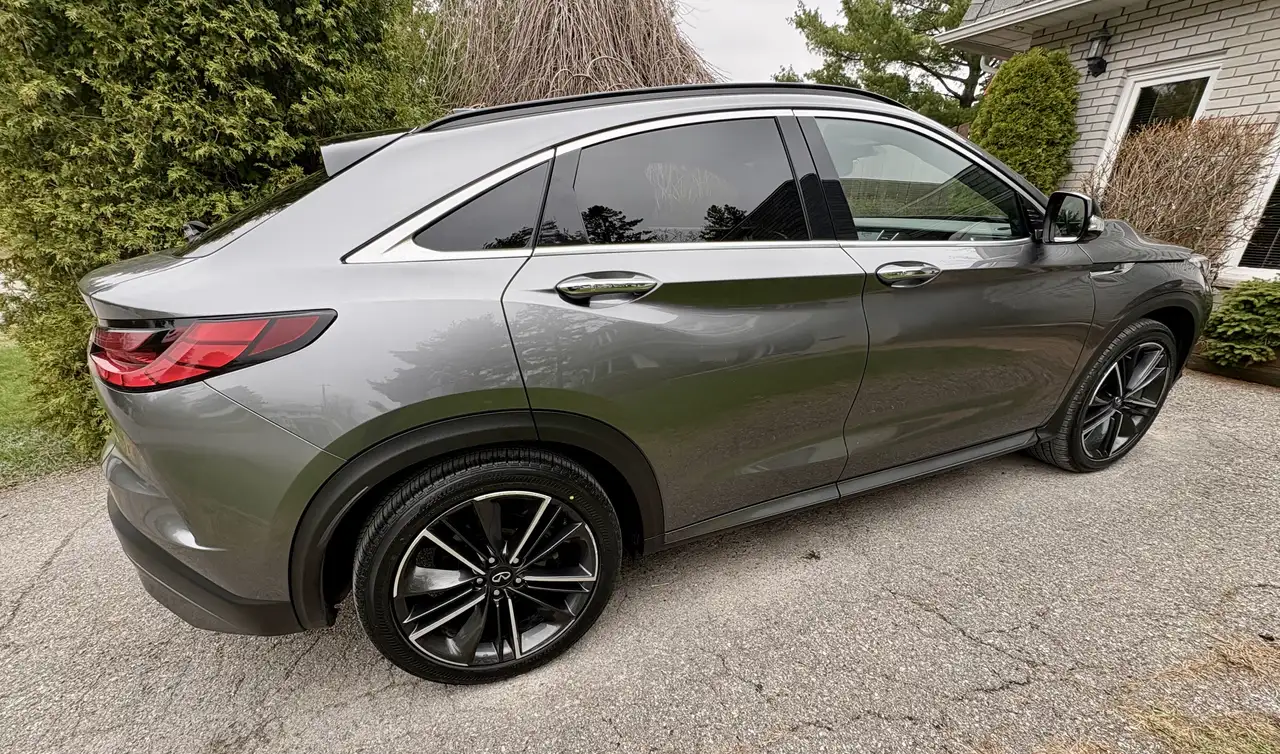 Infiniti QX55 снимка Infiniti QX55