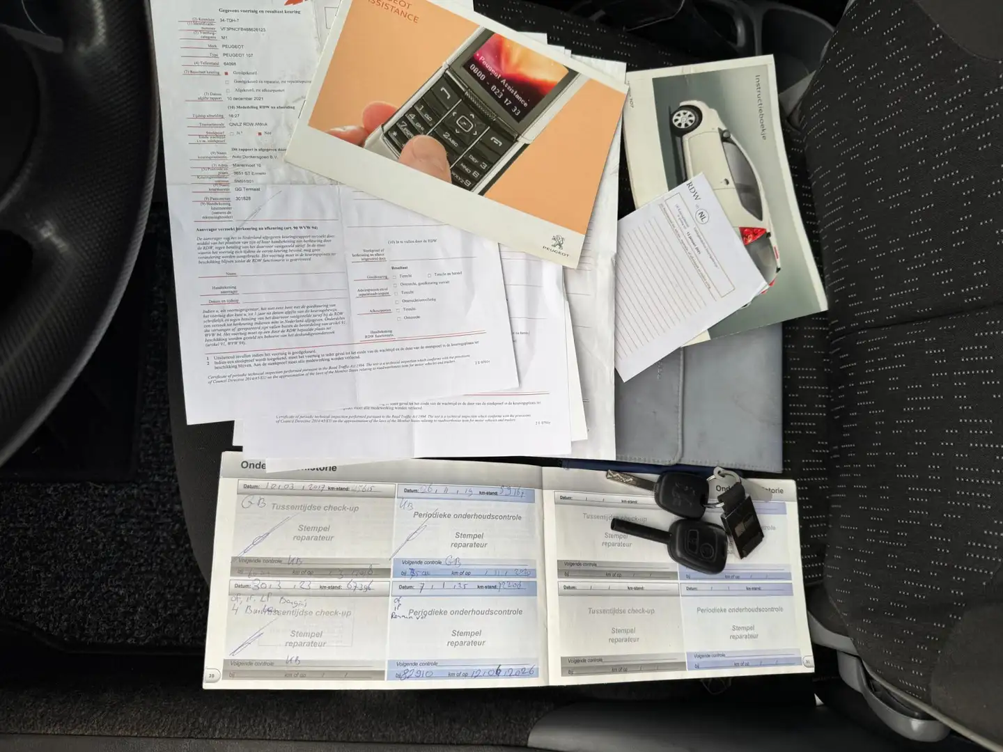 Peugeot 107 1.0-12V XS AIRCO ORG 74642 KM NAP O.H BOEKJES VOLL Schwarz - 2