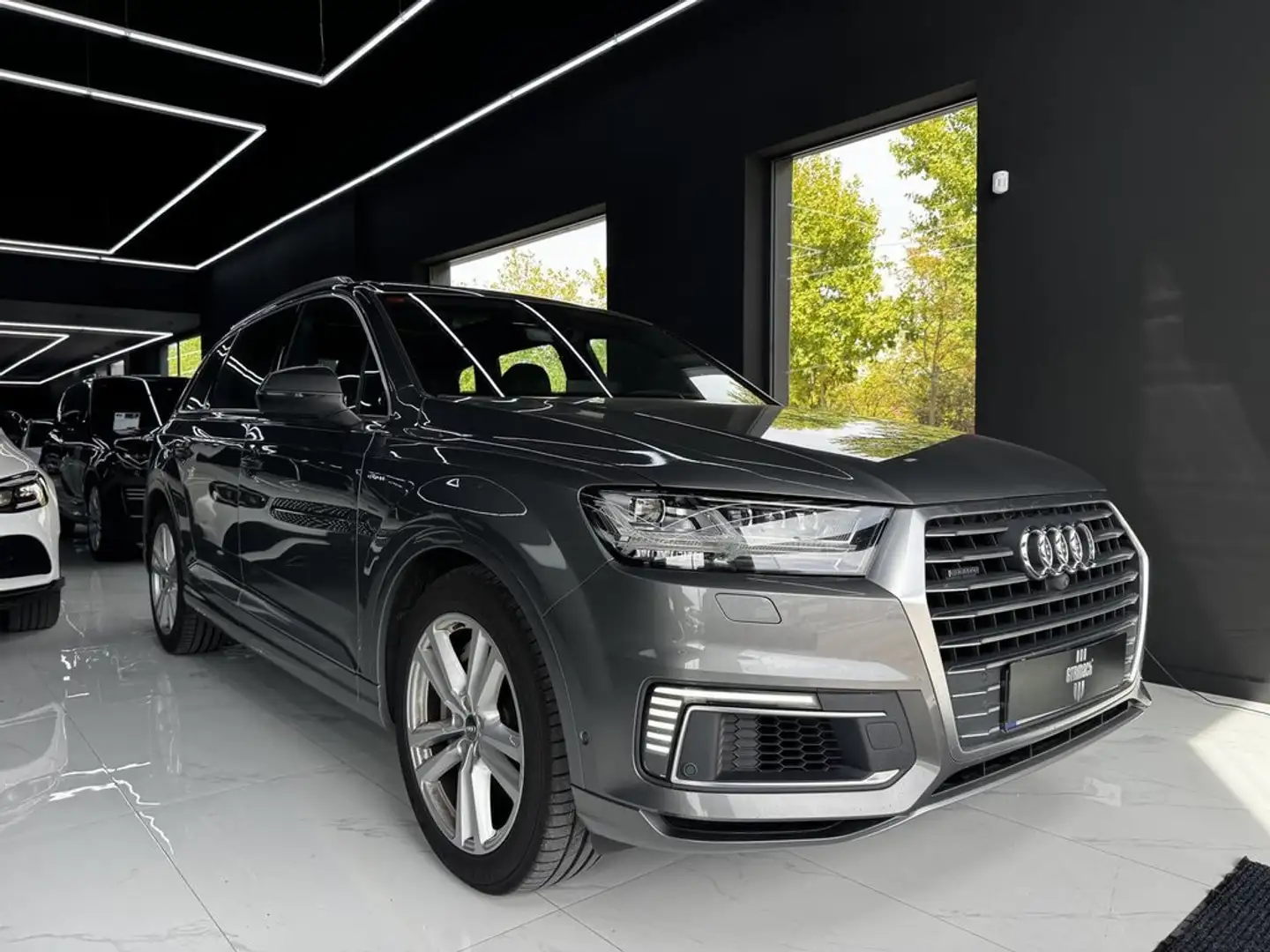 Audi Q7 3.0TDI e-tron quattro Tiptronic Gris - 1