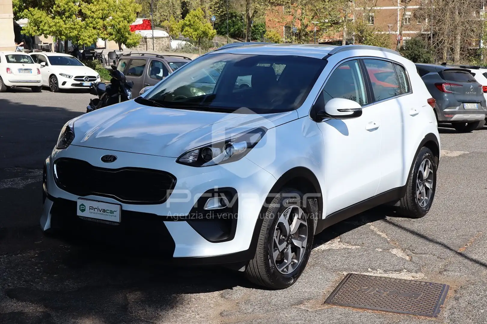 Kia Sportage Sportage 1.6 ECOGPL 2WD Urban Blanc - 1