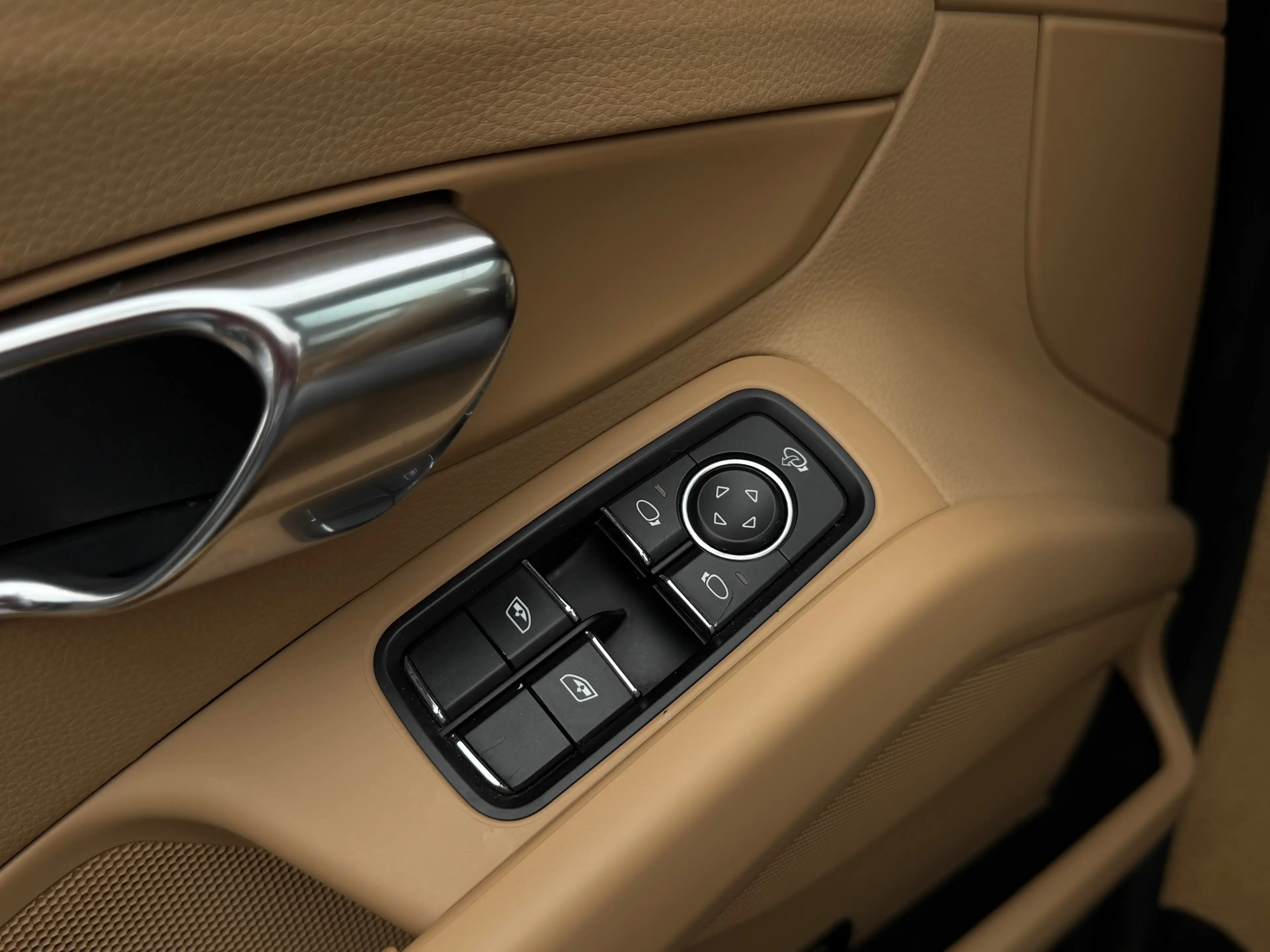 Porsche Boxster 2.7i PDK 265 CV FLAT 6 | PCM | CUIR LUXOR BEIGE | CLIM | XENON | JA 20 | CAMERA AR | — photo 15