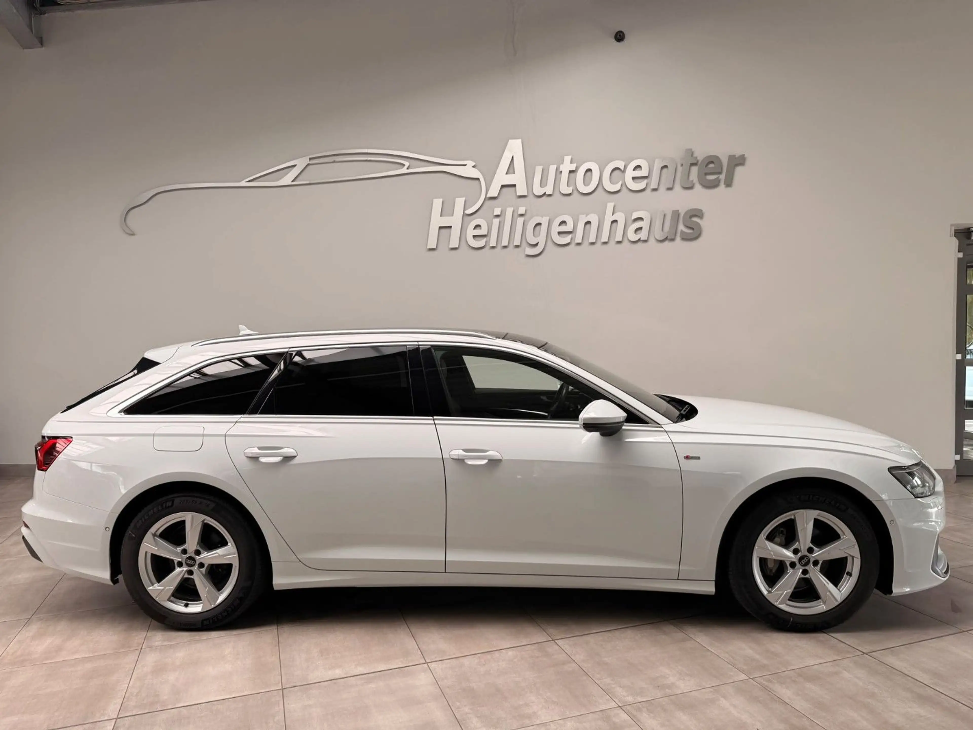 Audi A6 Avant 40 TDI quattro Pano Head-Up Leder AHK — photo 3