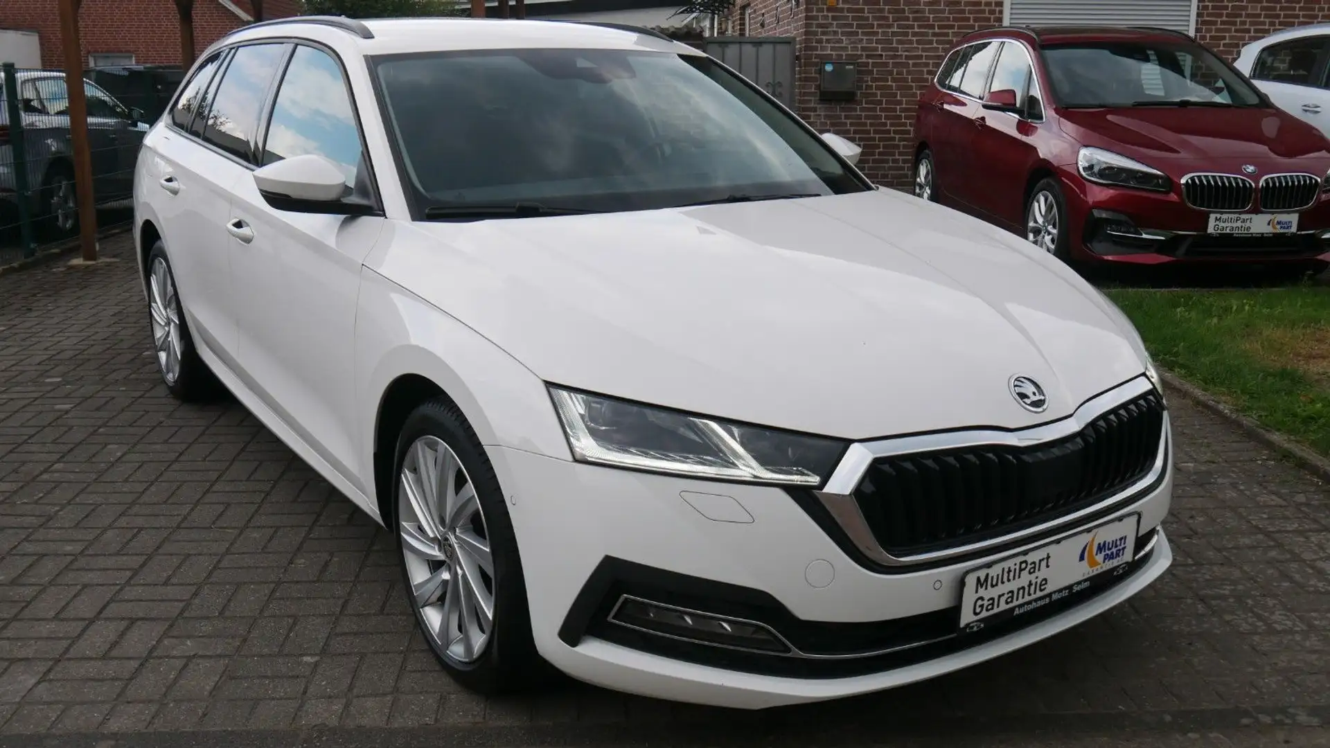 Skoda Octavia Combi Sondermodell  First Edition Weiß - 1