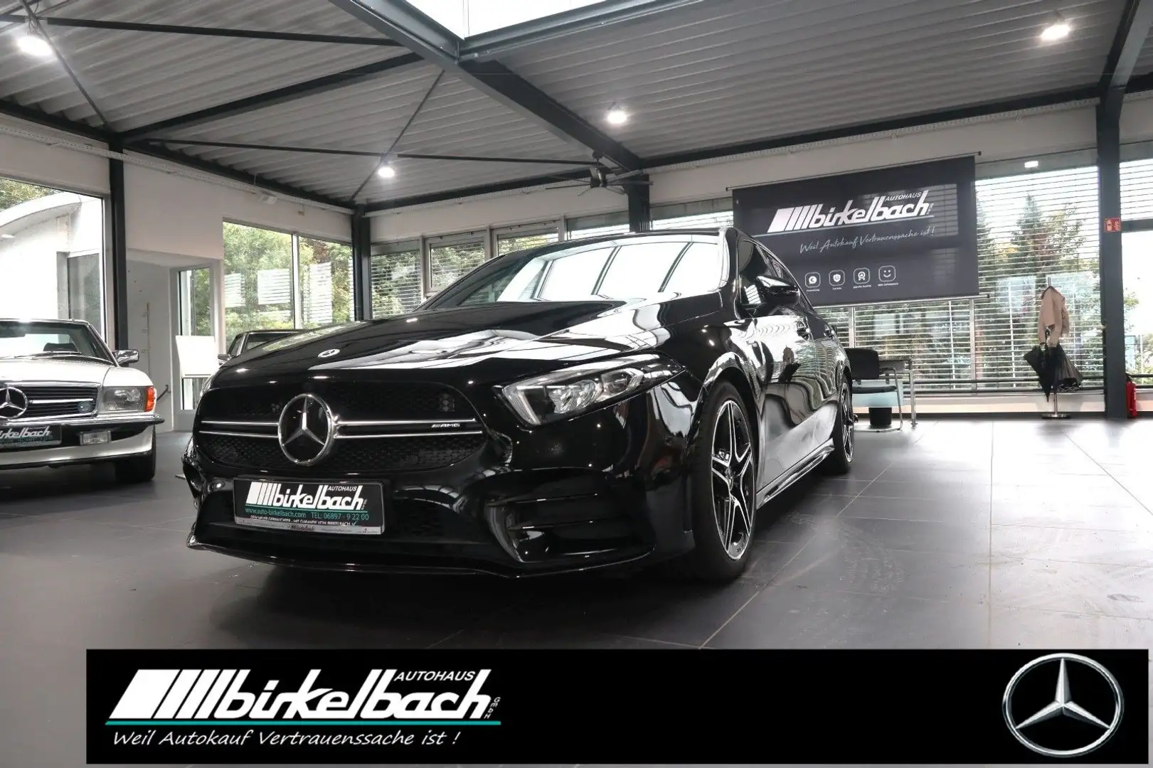 Mercedes-Benz A 35 AMG 4Matic Schwarz - 1