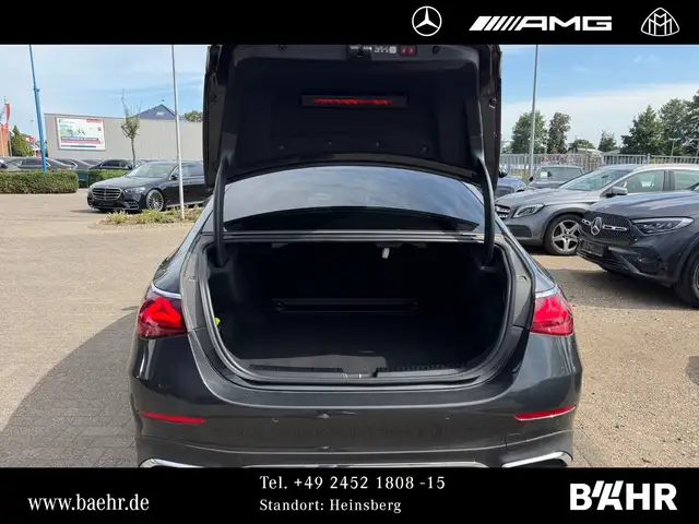 Mercedes-Benz E-Class view 15