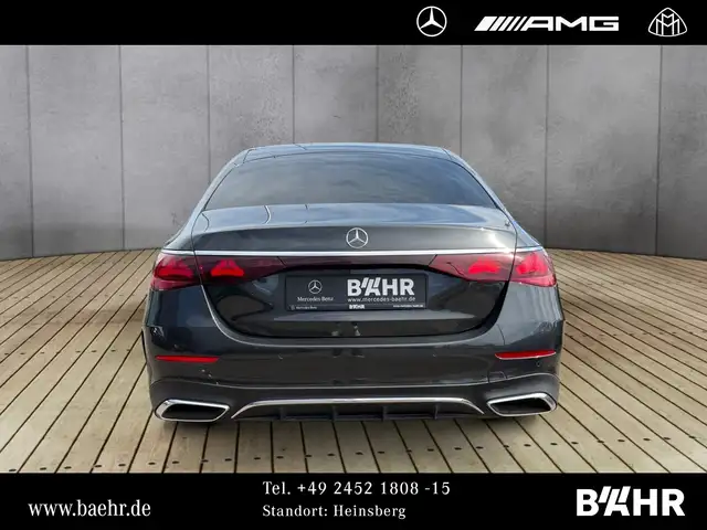 Mercedes-Benz E-Class view 8