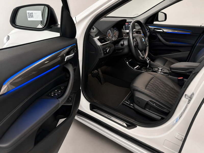 BMW X1 sDrive 18 d xLine — photo 7