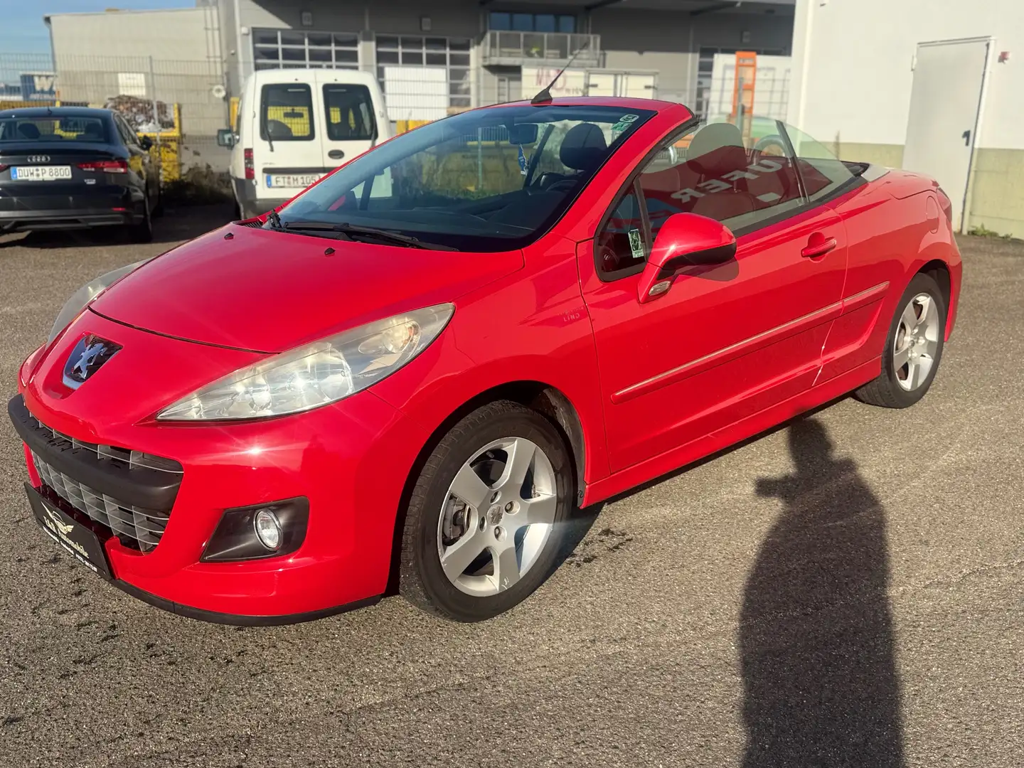 Peugeot 207 Premium. Aus 1 Hand Rot - 1