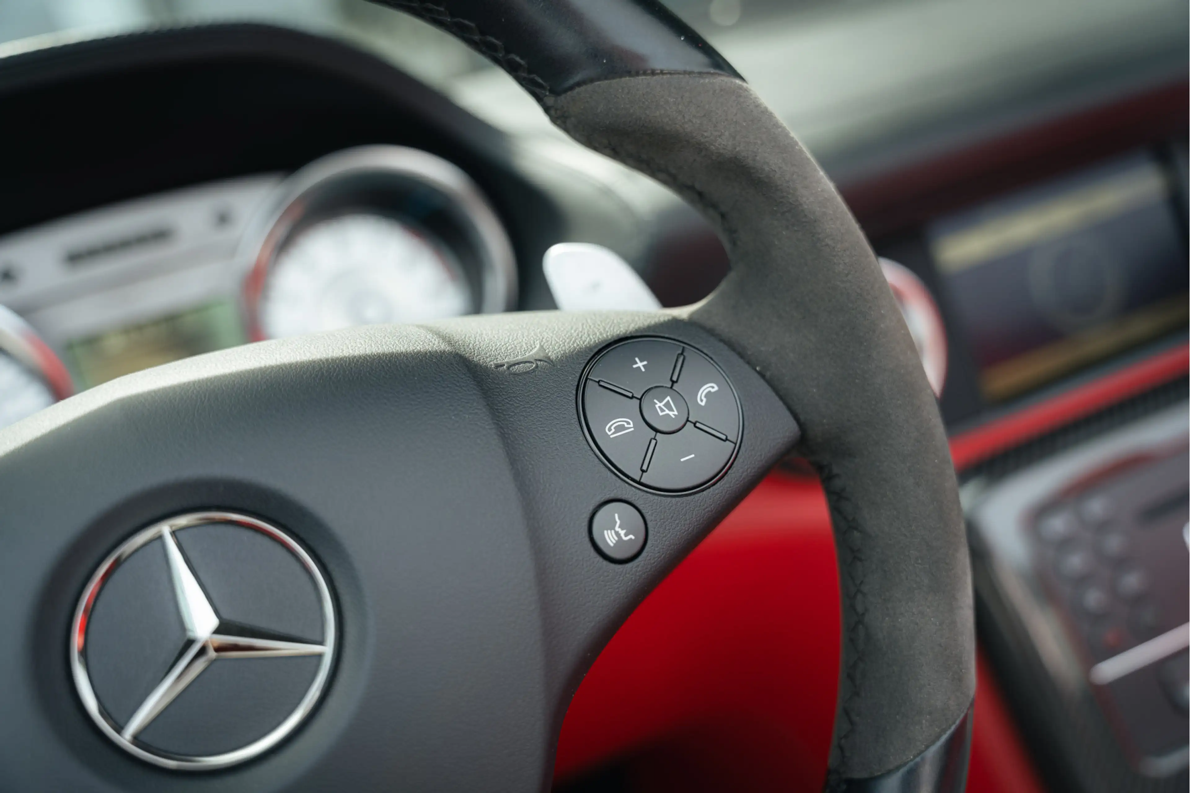 Mercedes-Benz SLS Roadster 6.3 AMG — photo 5