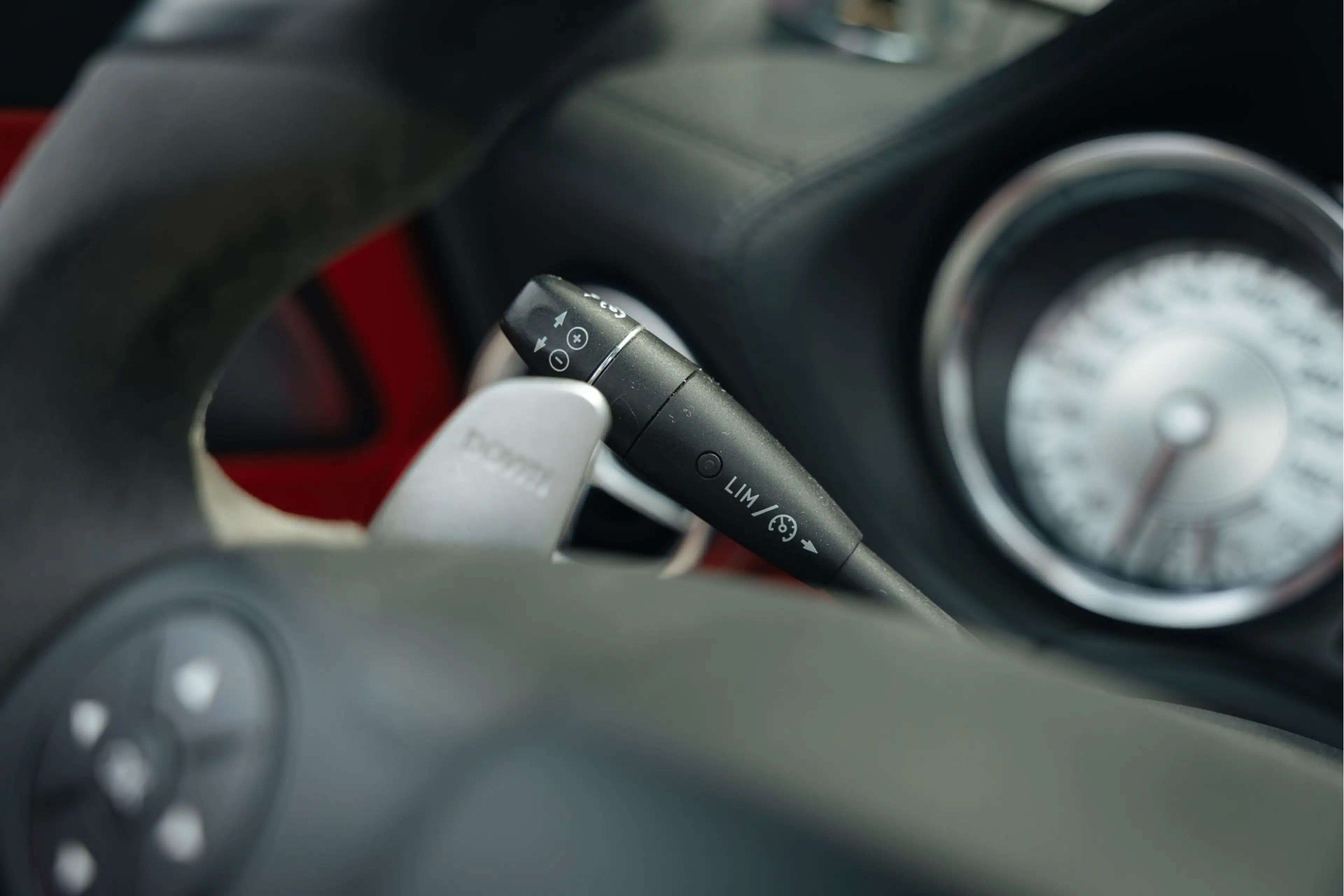 Mercedes-Benz SLS Roadster 6.3 AMG — photo 6