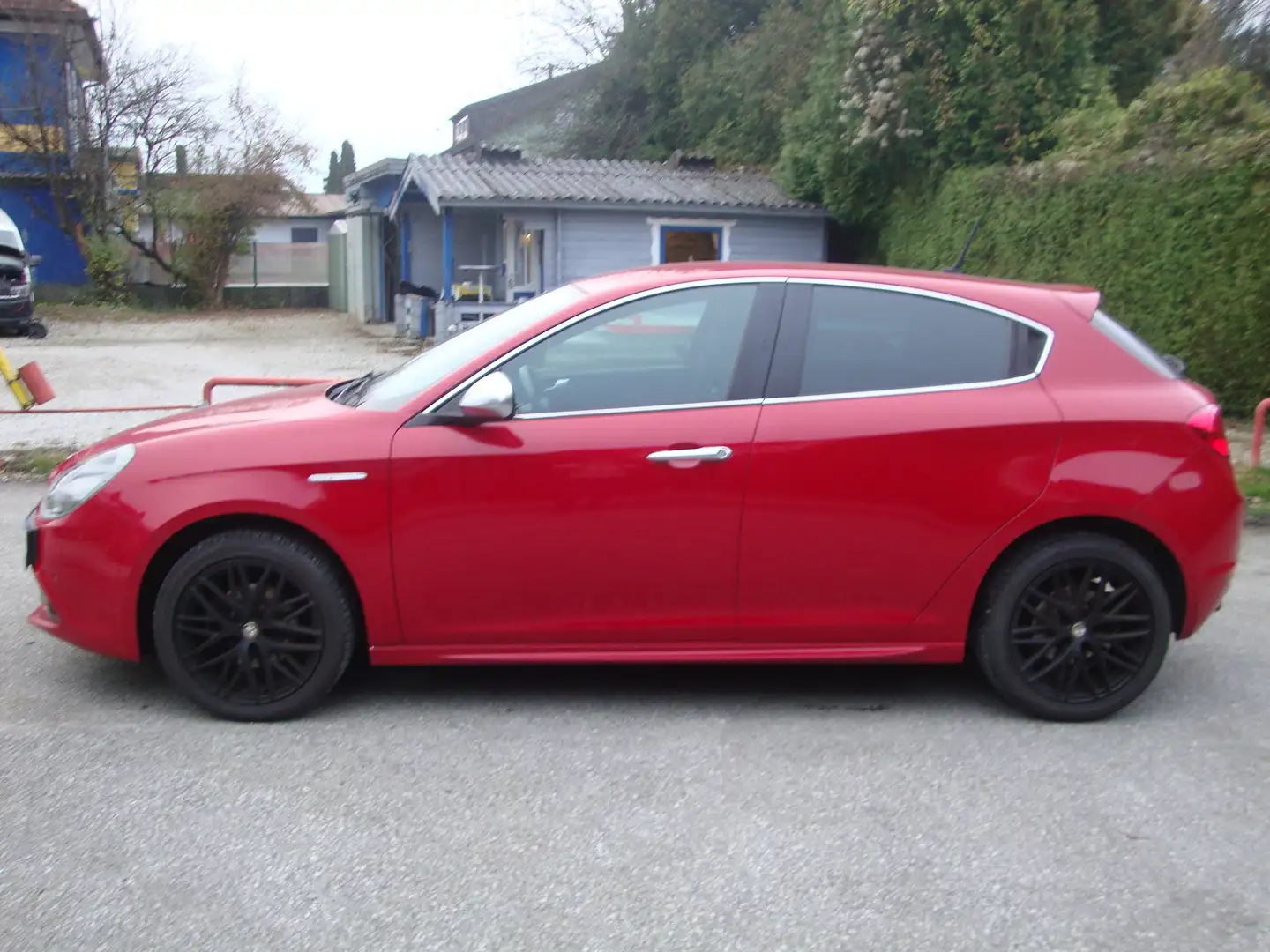 Alfa Romeo Giulietta Distinctive 1,4 TB Rouge - 2