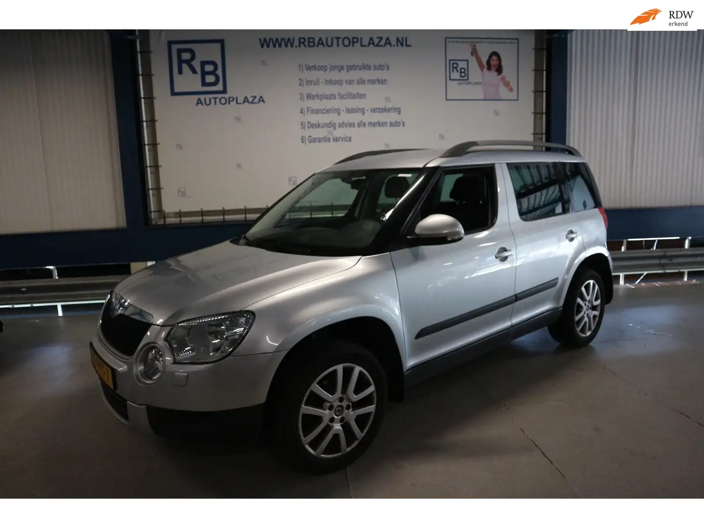 Skoda Yeti 1.2 TSI Ambition / KEURIGE WAGEN ! ! ! Grau - 1