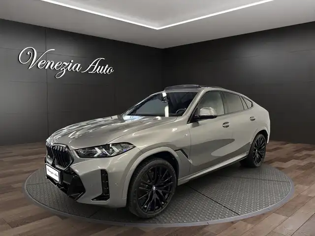 BMW X6 X6 30d M Sport Pro 286cv xDrive Gancio Tetto Panoramico ACC HUD 360 Pelle Navi Keyless Harman Ambient