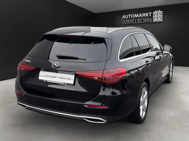 Mercedes-Benz C-Class view 6