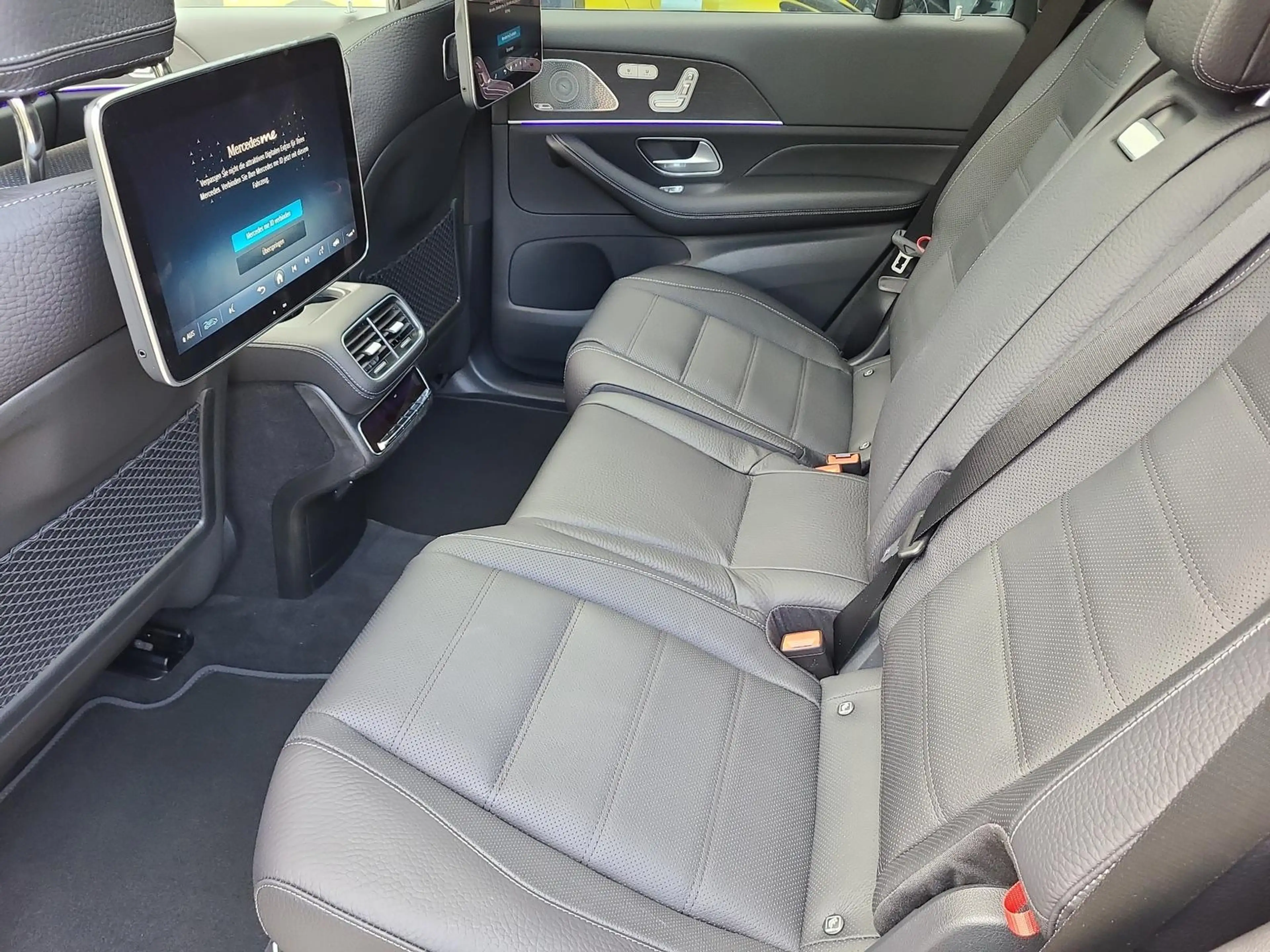 Mercedes-Benz GLS 450 d 4Matic AMG+AHK+Ultimate+Distron.+StHeiz — photo 11