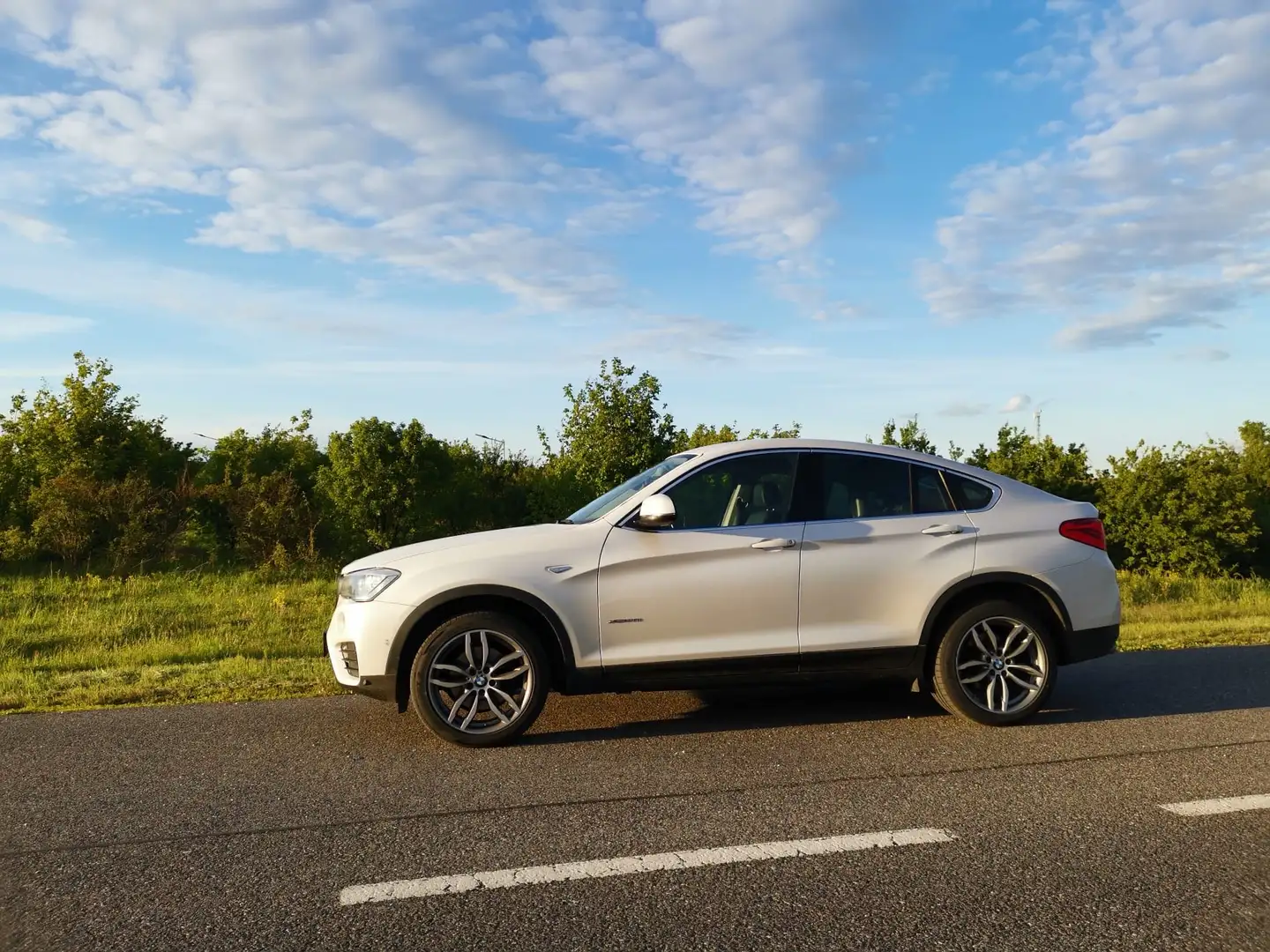 BMW X4 X4 xDrive20i Aut. Weiß - 2