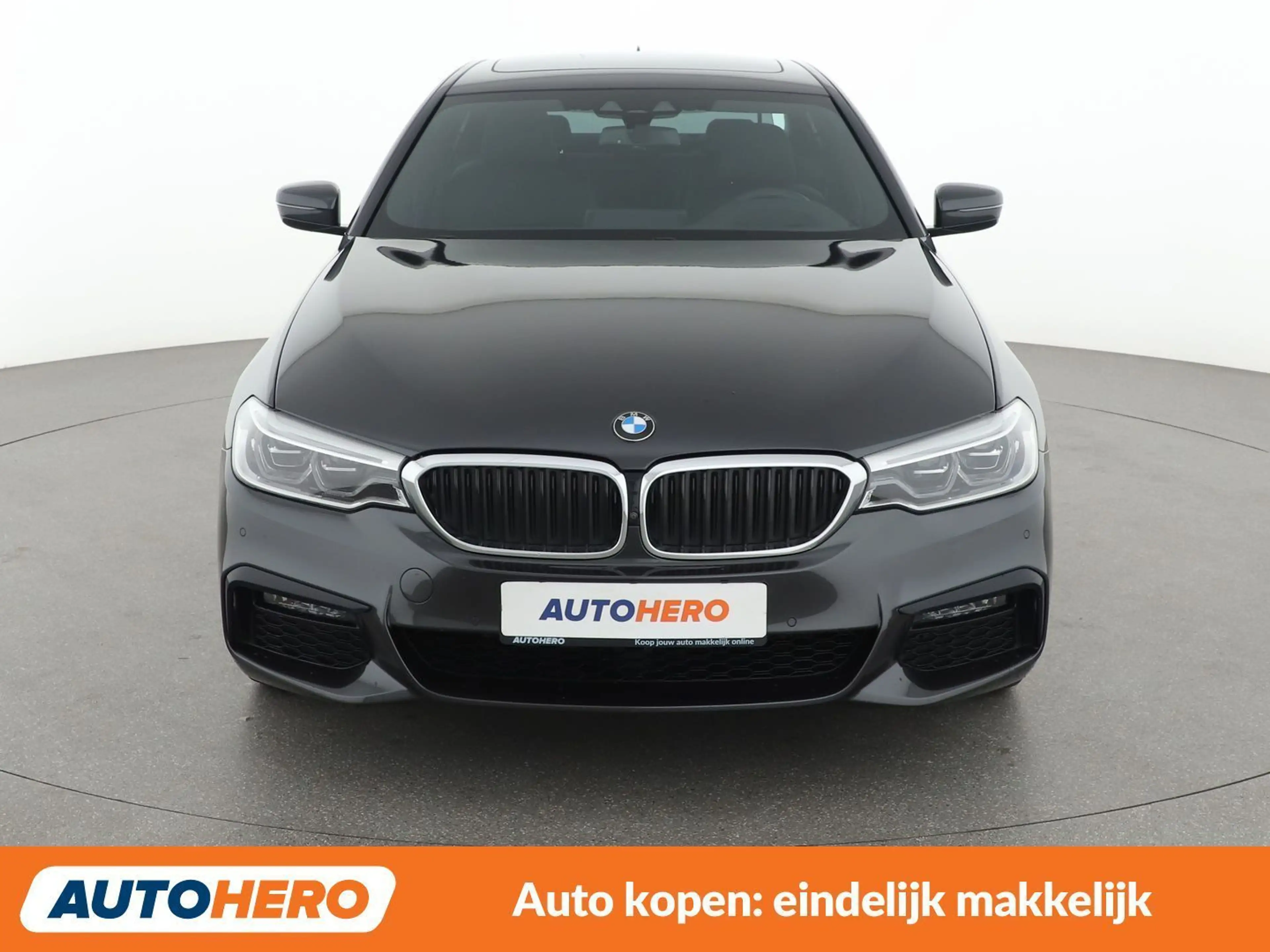 BMW 530 530e M Sport — photo 10